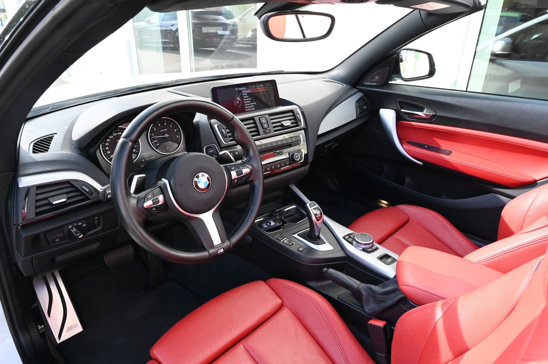BMW M235i xDrive Steptronic-image-16