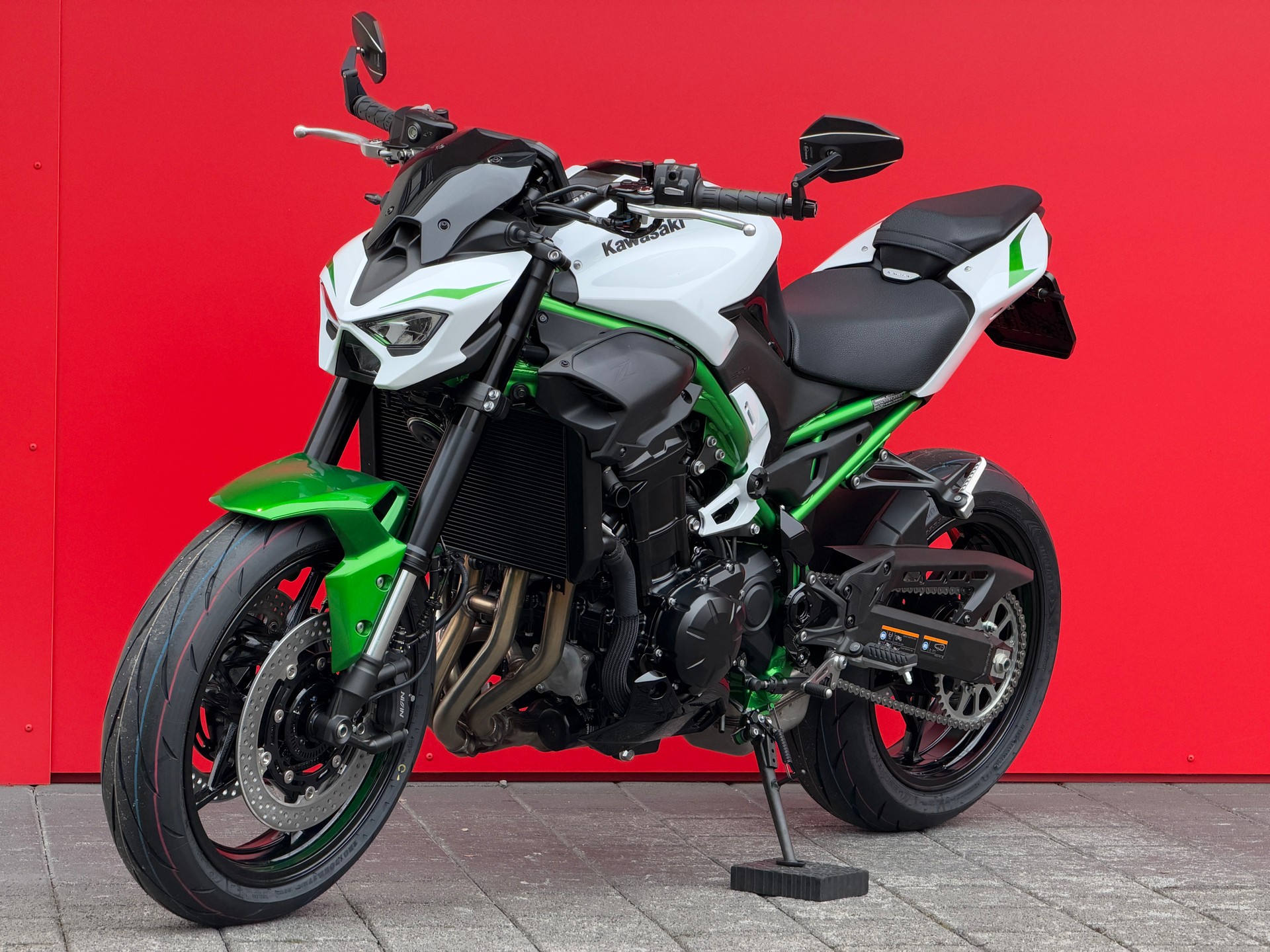 KAWASAKI Z 900 (35kW)-showroom-element-3