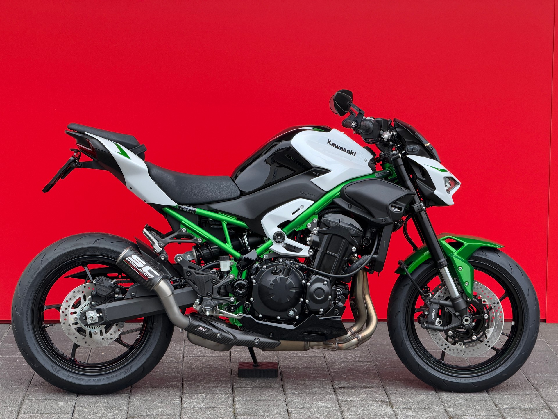KAWASAKI Z 900 (35kW)-showroom-element-2