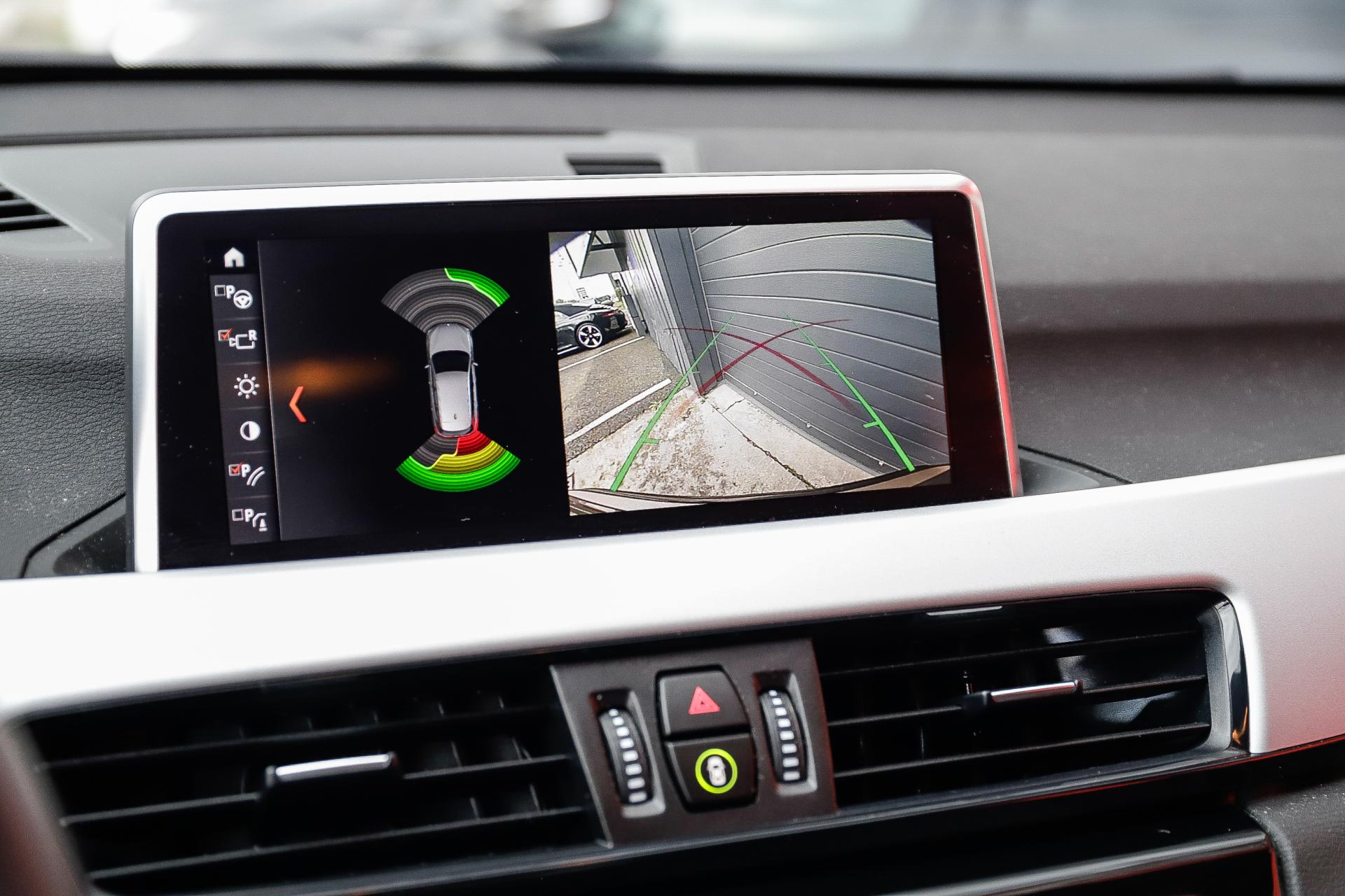 BMW 20i xDrive-image-5