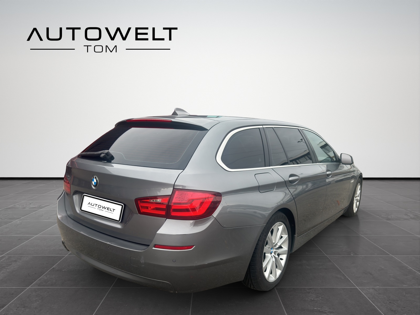 BMW 520d Touring Steptronic-image-4