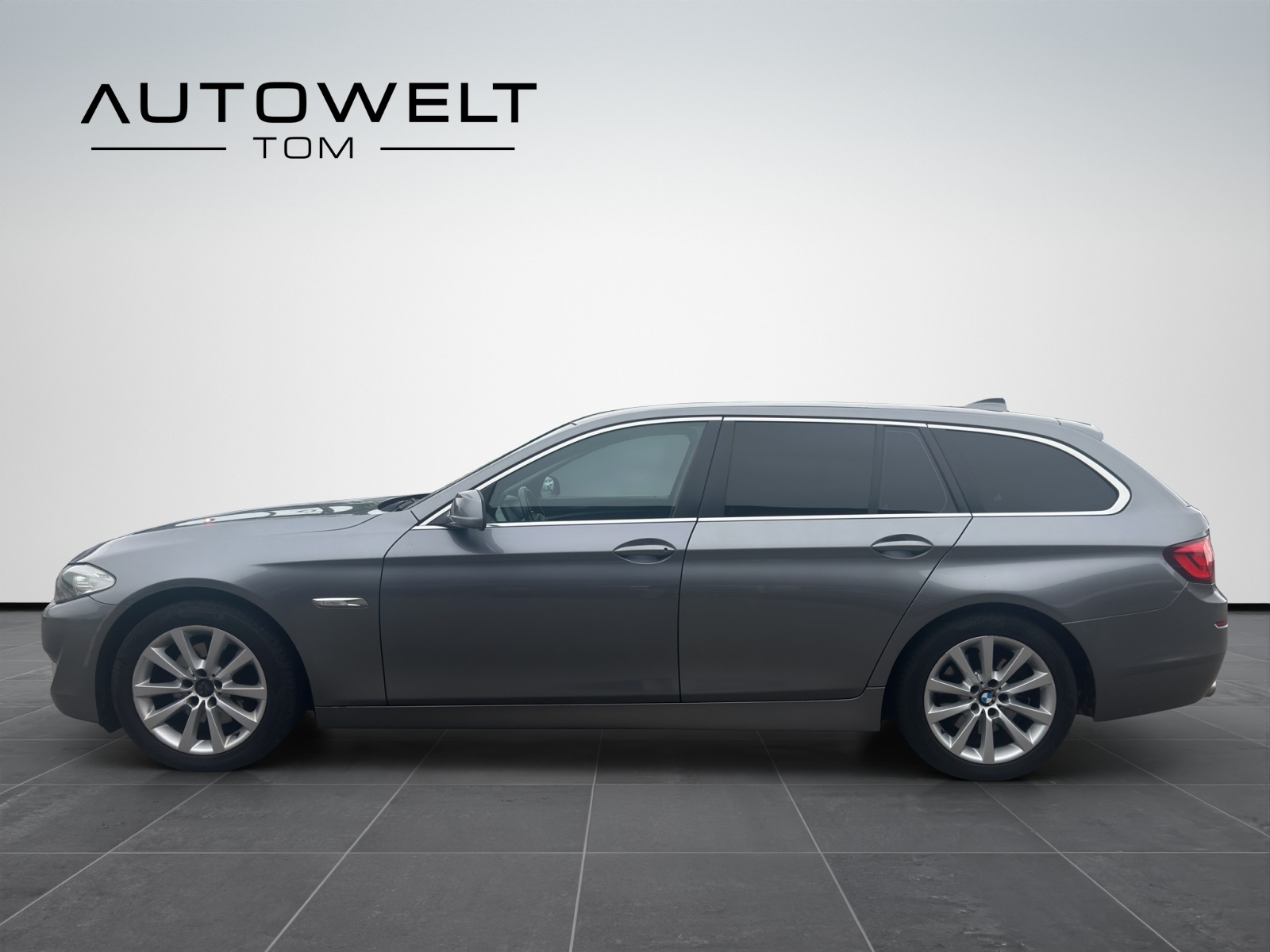 BMW 520d Touring Steptronic-image-1
