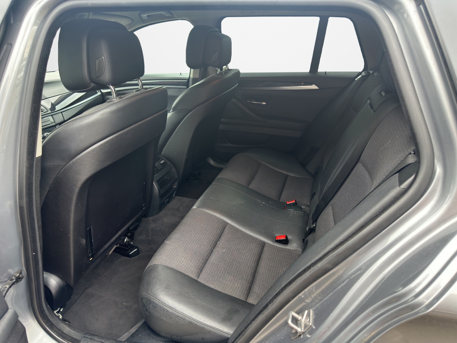 BMW 520d Touring Steptronic-image-9