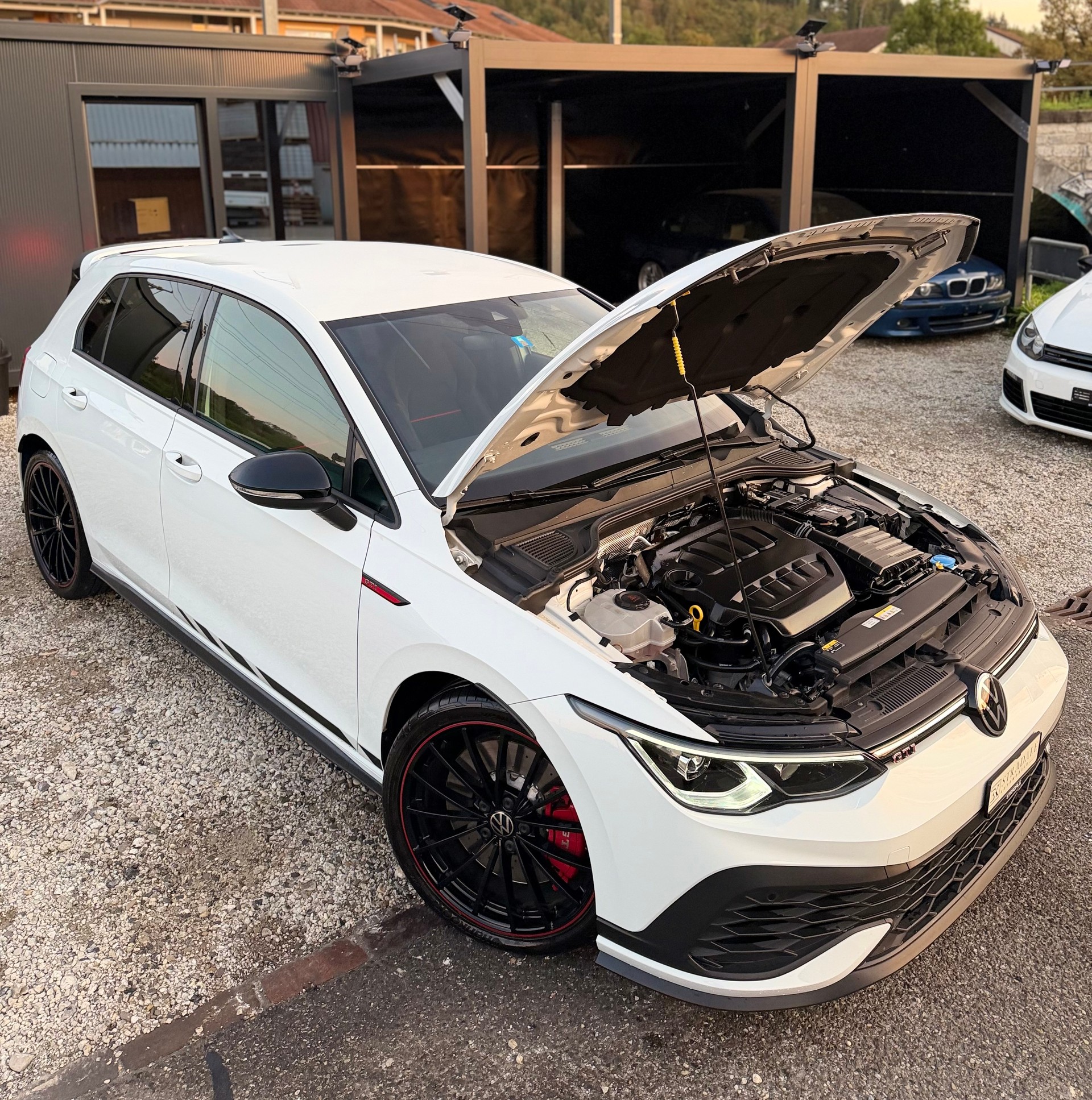 VW Golf 2.0 TSI GTI Clubsport DSG-image-15