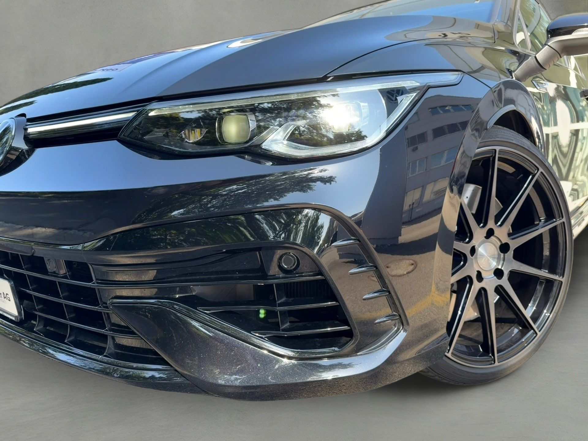 VW Golf 2.0 TSI R DSG 4Motion R Performance-showroom-element-1