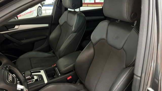 AUDI Q5 55 TFSI e sport quattro-image-5
