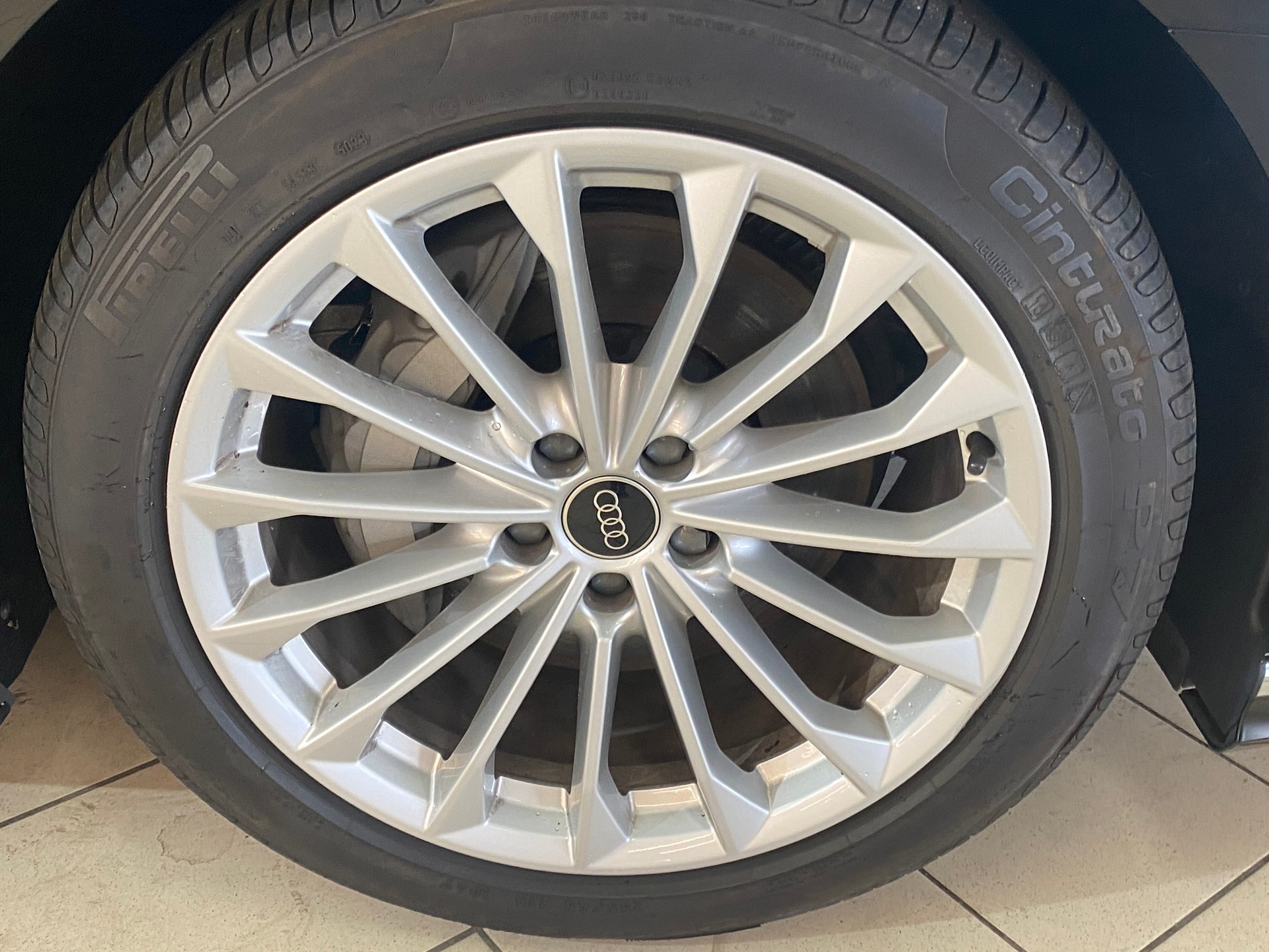 AUDI A8 50 TDI quattro tiptronic-image-4