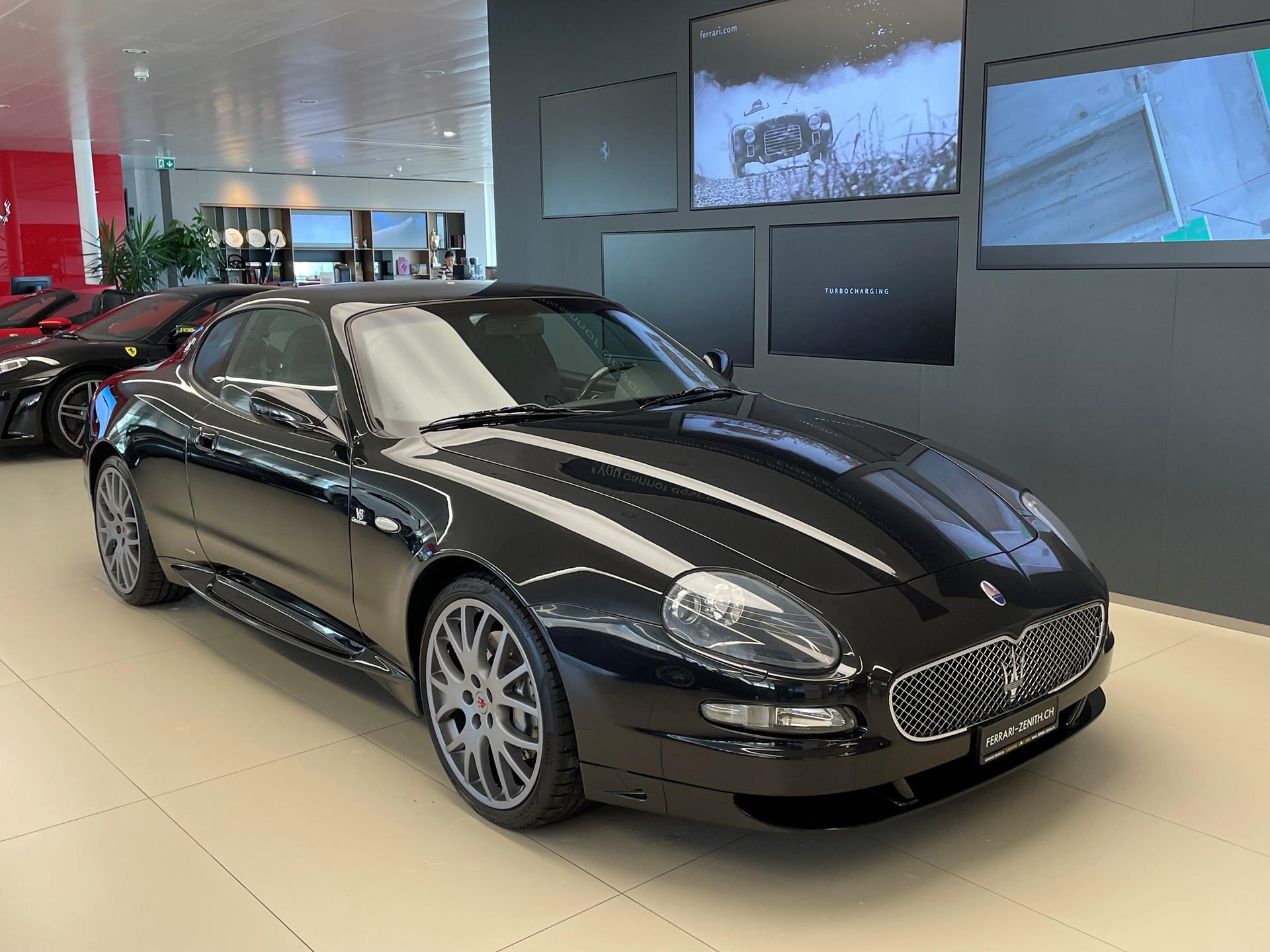 MASERATI Coupé GranSport-image-2