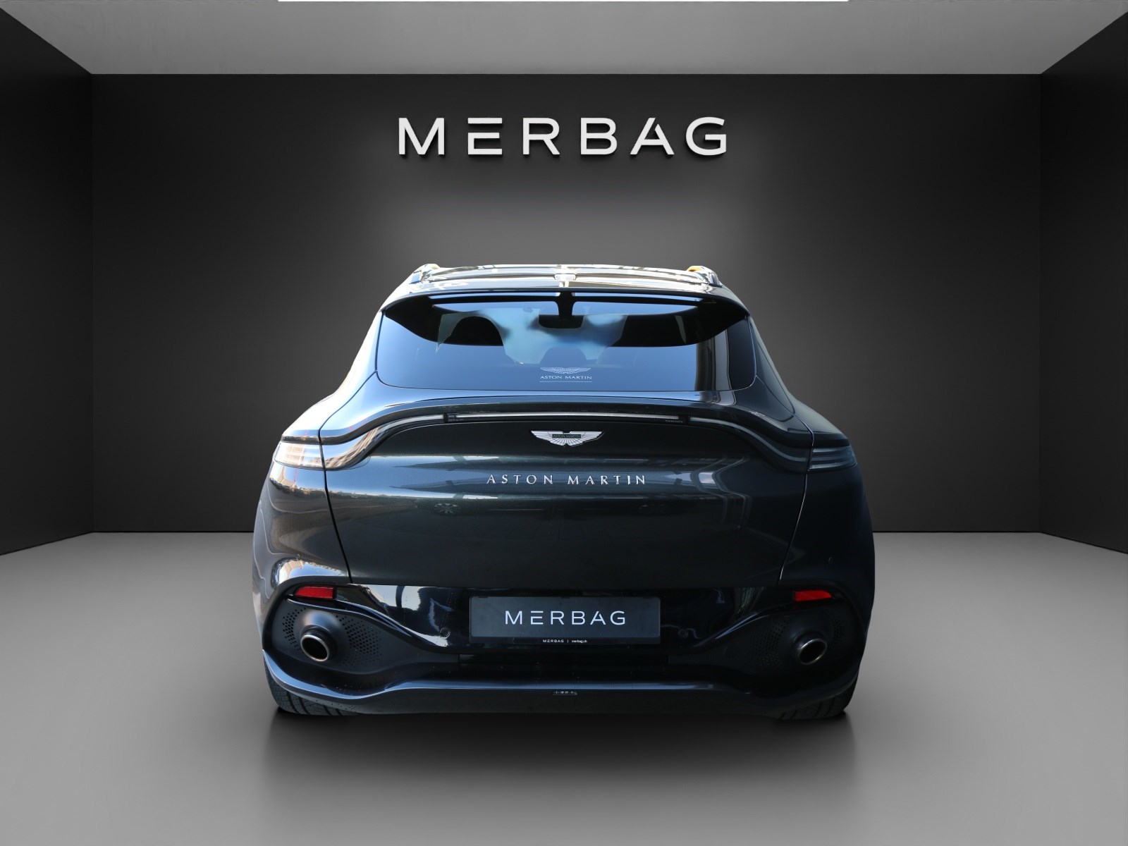 ASTON MARTIN DBX 4.0 V8-image-3