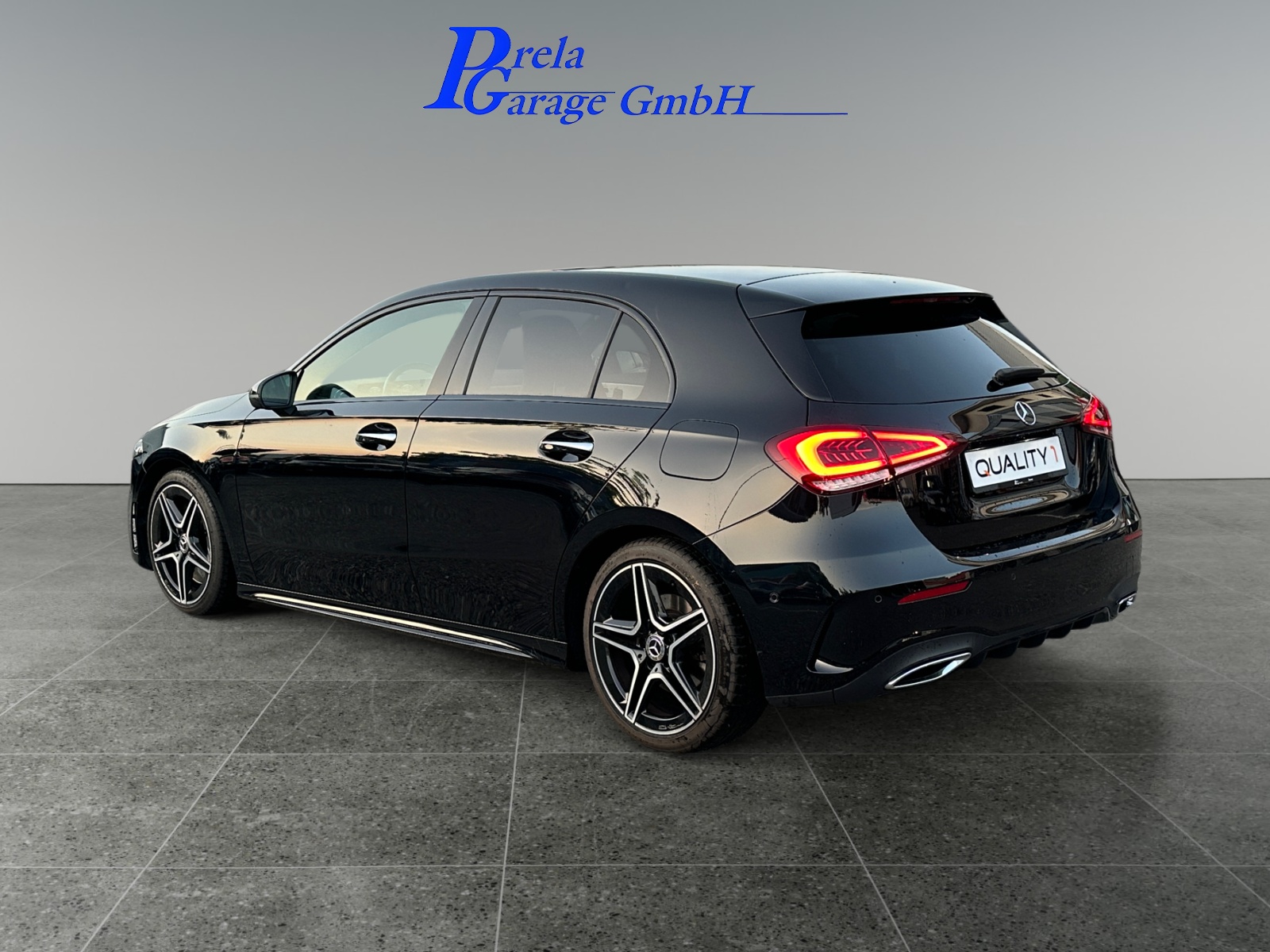 MERCEDES-BENZ A 250 4Matic AMG Line 4Matic 7G-DCT-image-2