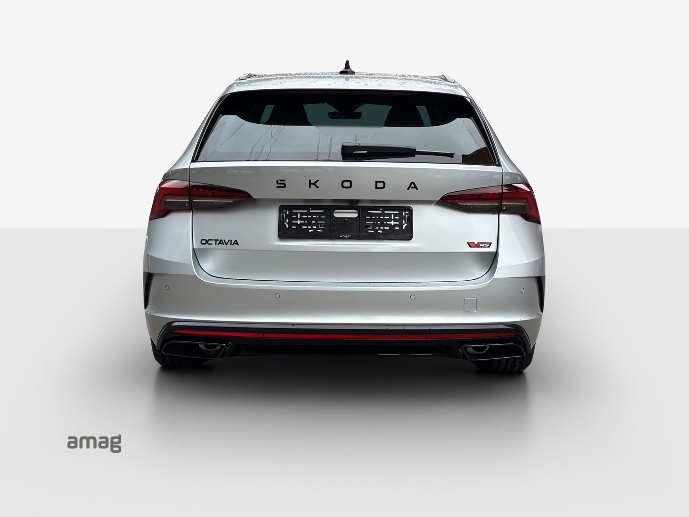 SKODA Octavia Combi 2.0 TSI DSG RS-image-3