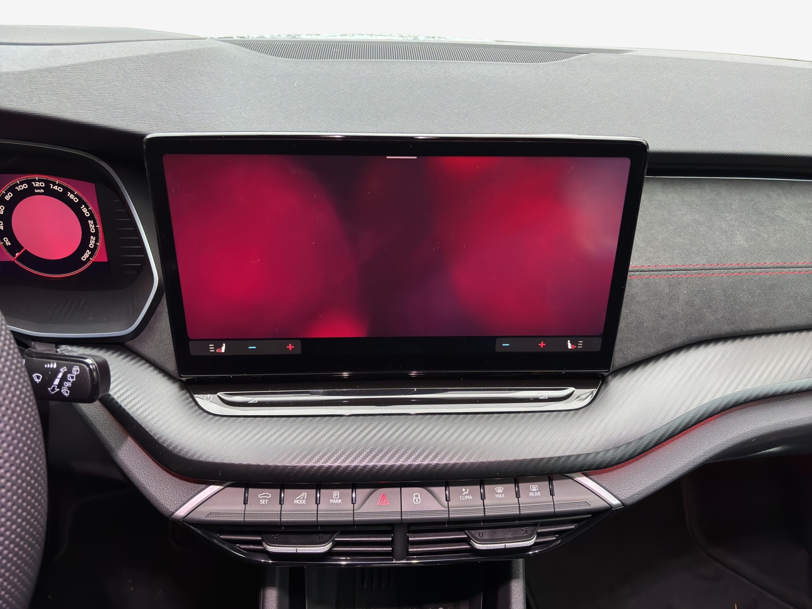 SKODA Octavia Combi 2.0 TSI DSG RS-image-10