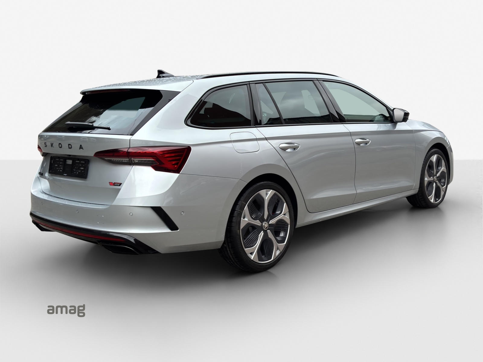 SKODA Octavia Combi 2.0 TSI DSG RS-image-4