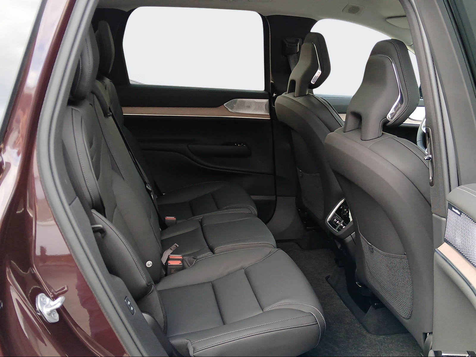 VOLVO EX 90 Twin Performance Ultra AWDD-image-12