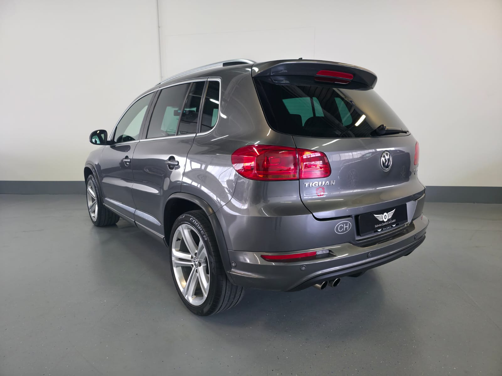 VW Tiguan 2.0 TDI BMT Salomon 4Motion DSG-image-14