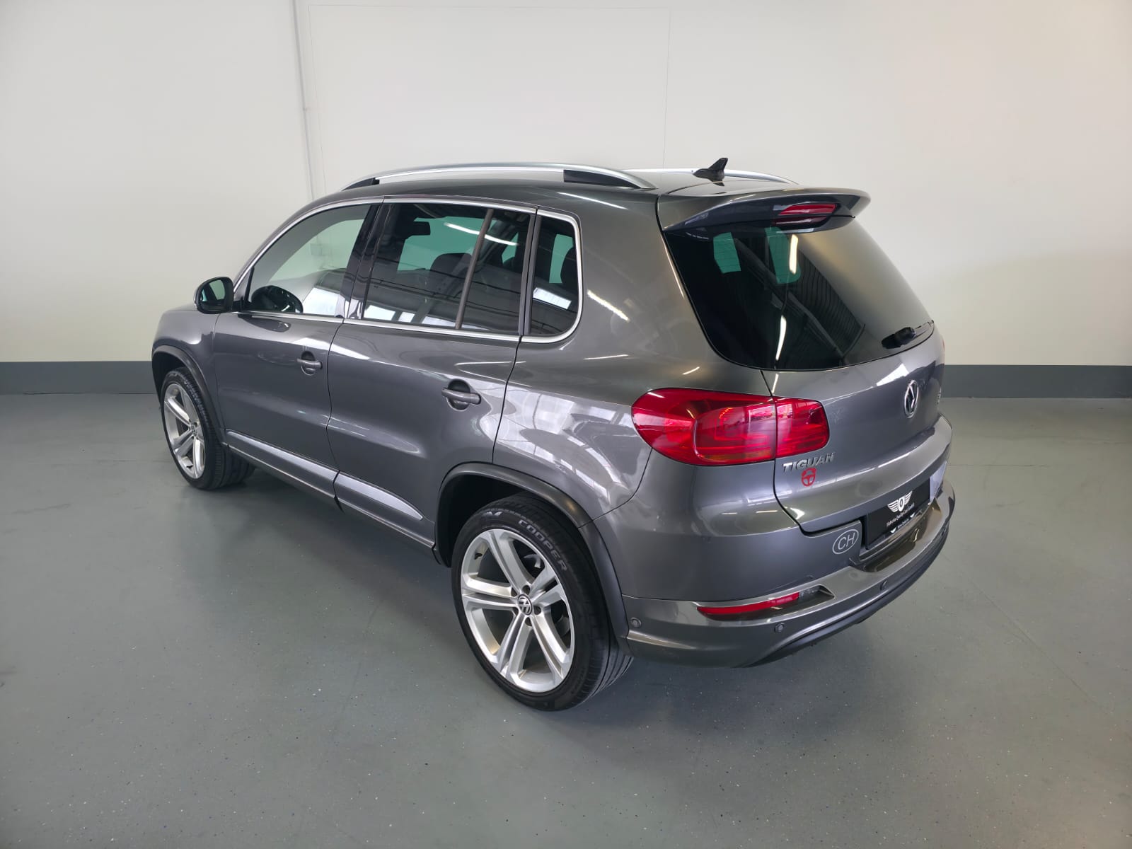 VW Tiguan 2.0 TDI BMT Salomon 4Motion DSG-image-12