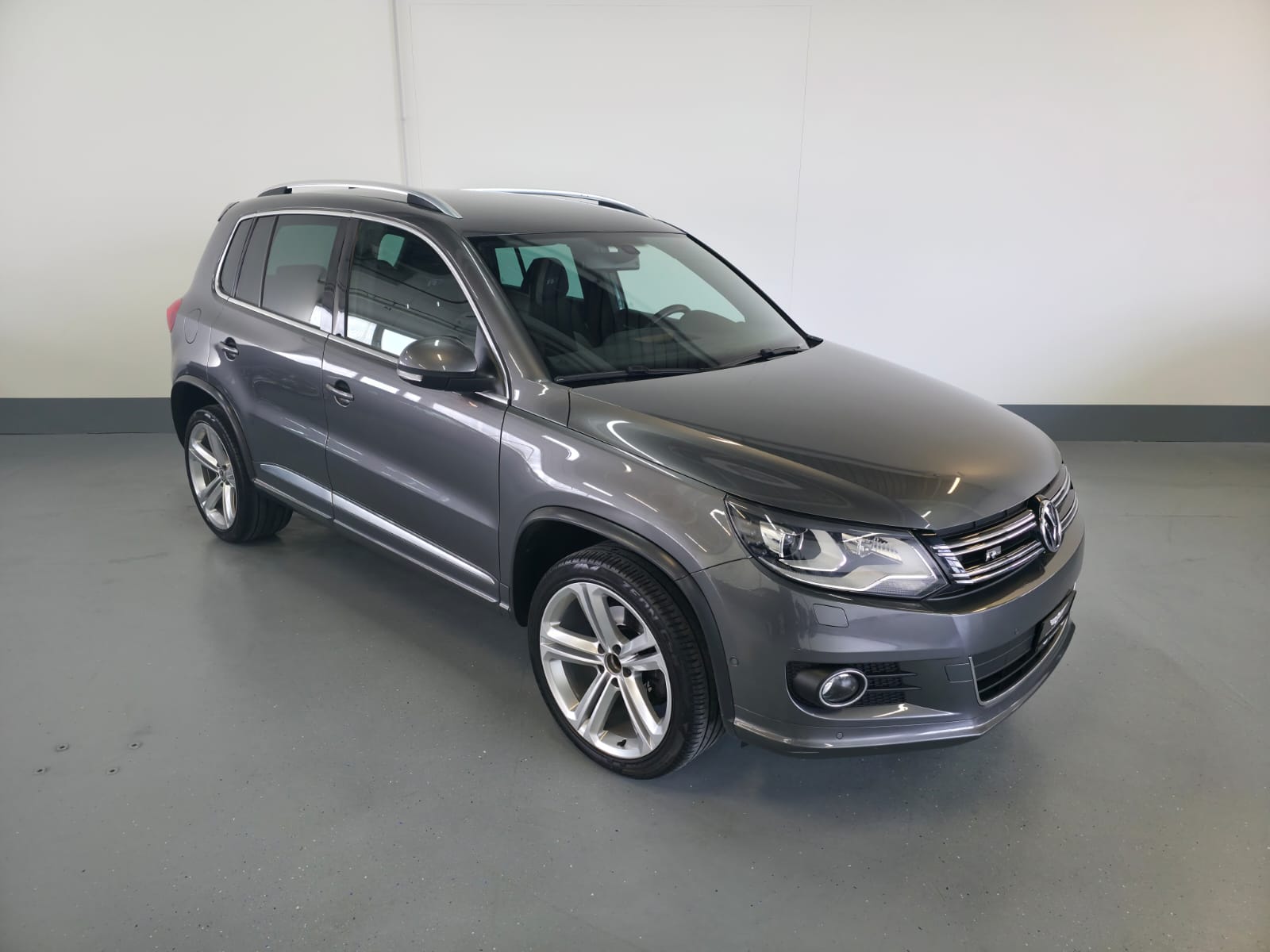 VW Tiguan 2.0 TDI BMT Salomon 4Motion DSG-image-1