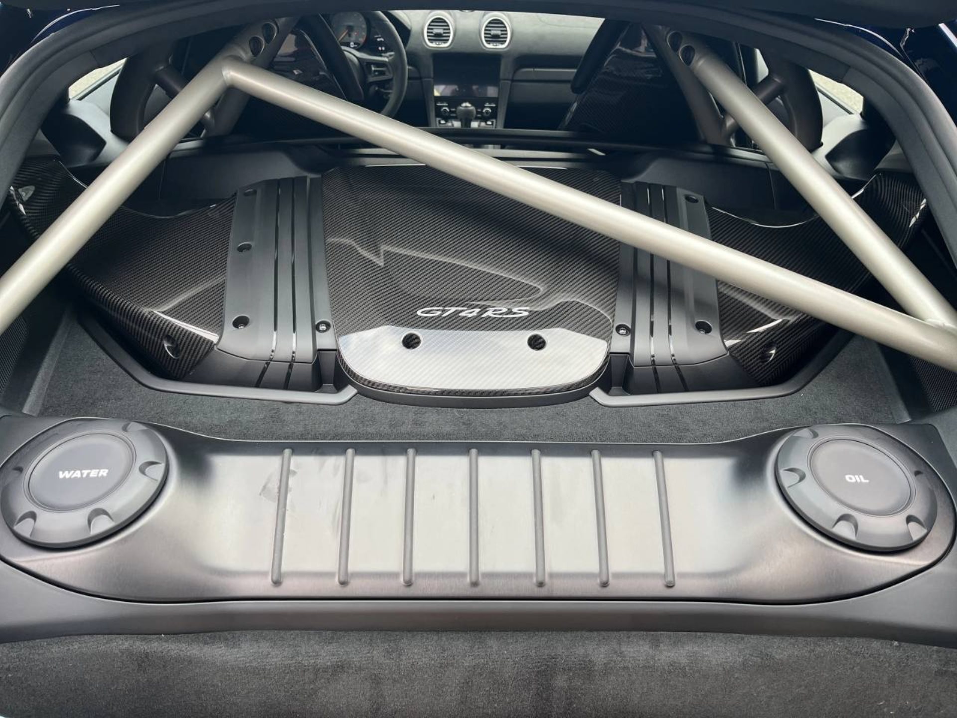 PORSCHE 718 Cayman GT4 RS-image-35
