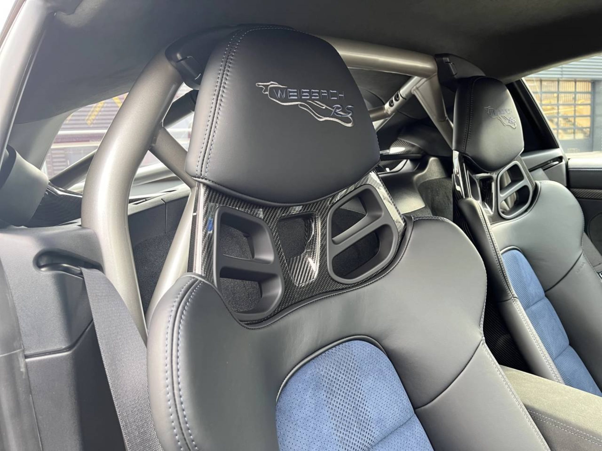 PORSCHE 718 Cayman GT4 RS-image-29