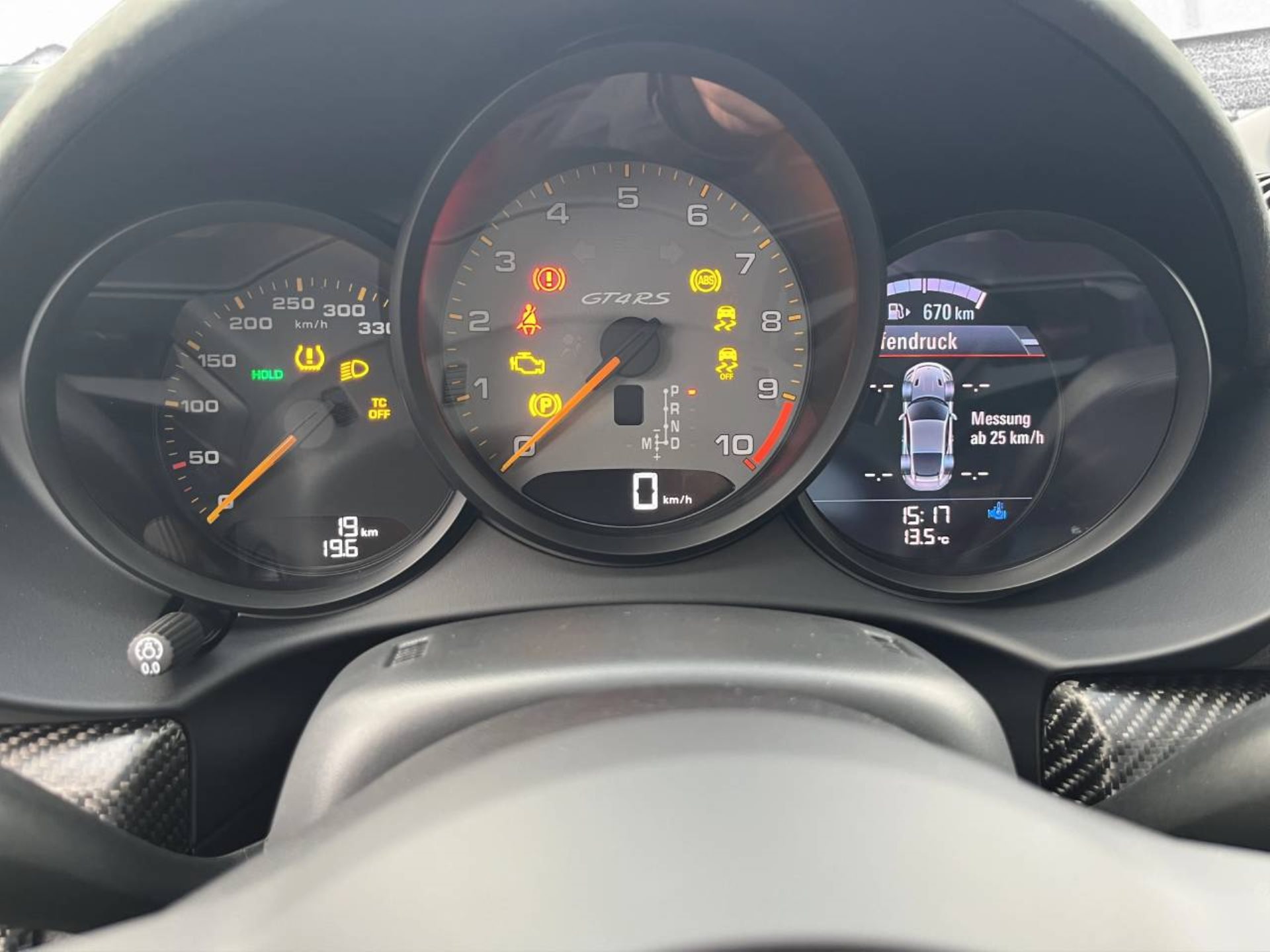 PORSCHE 718 Cayman GT4 RS-image-27