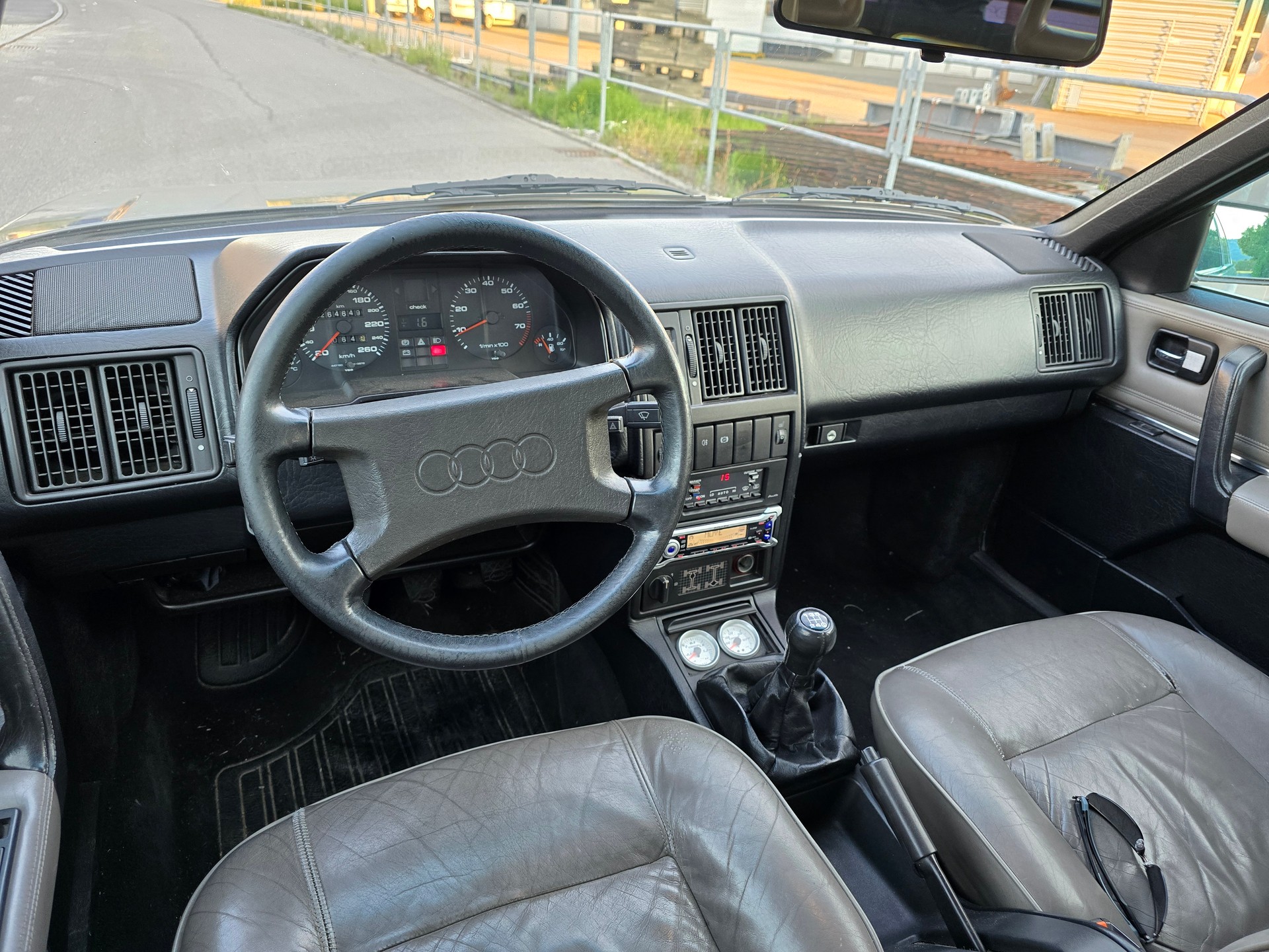 AUDI 200 Avant Turbo quattro-image-5