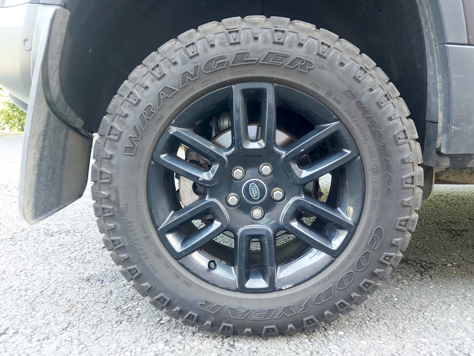 LAND ROVER Defender 110 3.0 D I6 200 AWD AT8-image-23