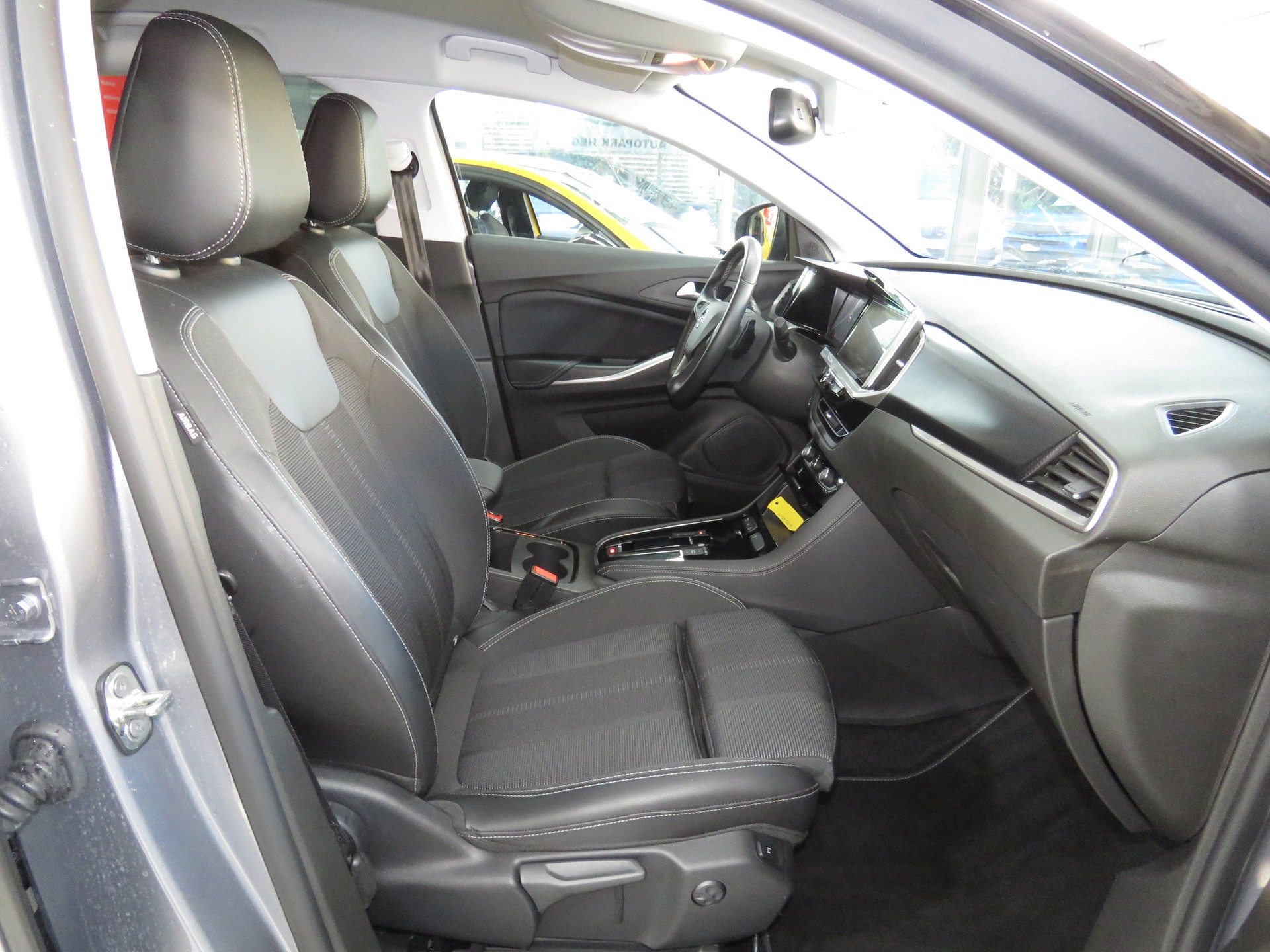 OPEL Grandland 1.2i TP GS Line Automatik-image-10
