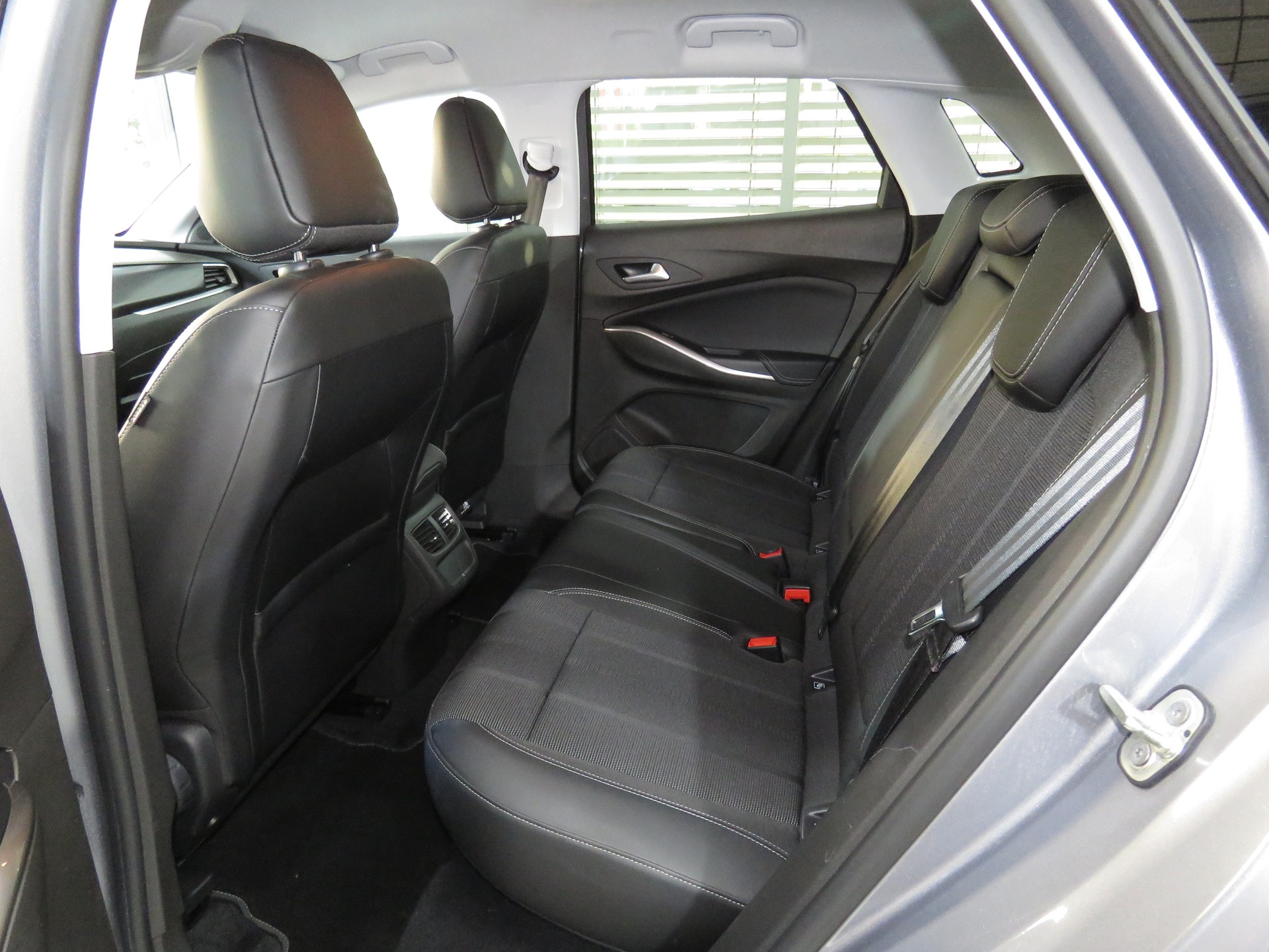 OPEL Grandland 1.2i TP GS Line Automatik-image-8