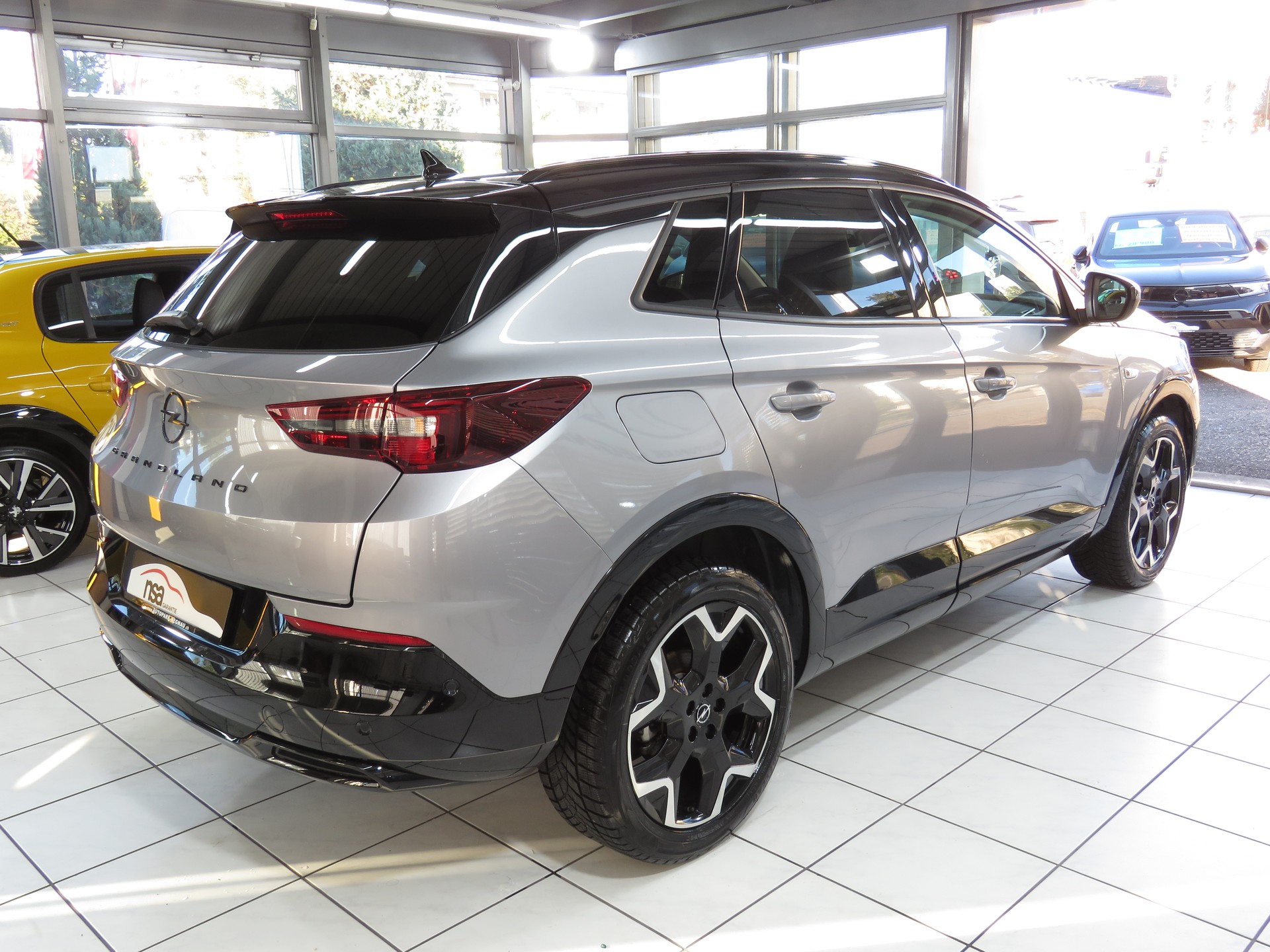 OPEL Grandland 1.2i TP GS Line Automatik-image-3