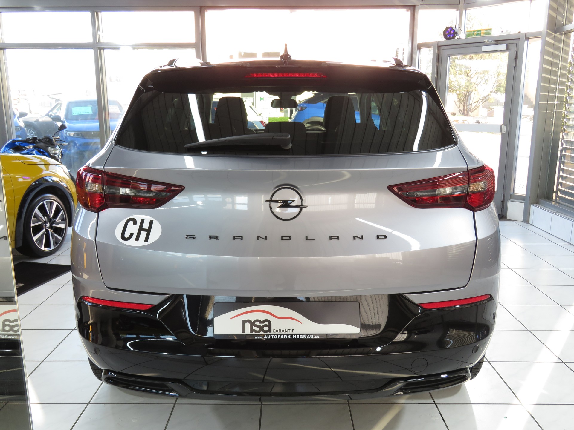 OPEL Grandland 1.2i TP GS Line Automatik-image-4