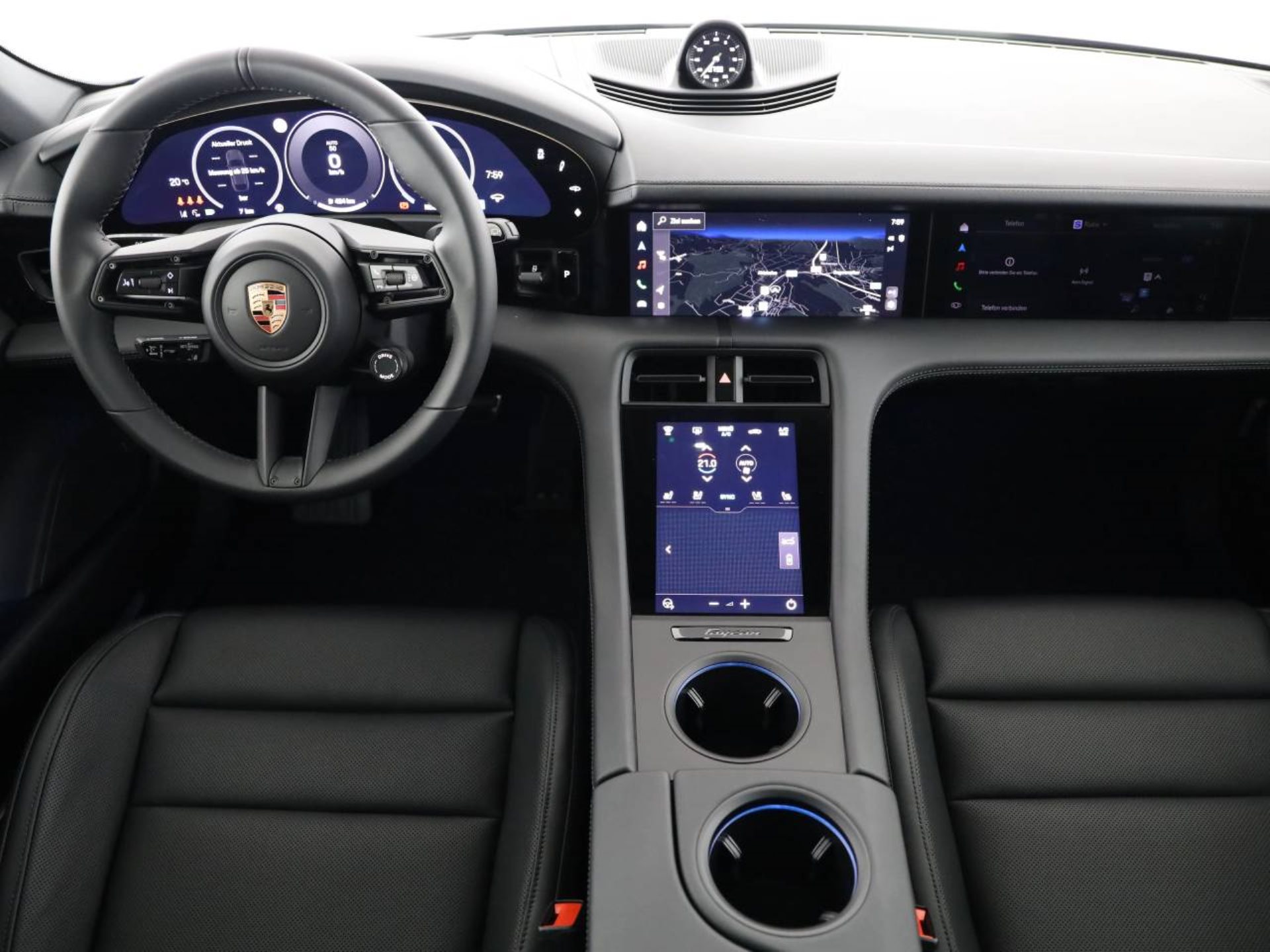 PORSCHE Taycan 4 Cross Turismo-image-4