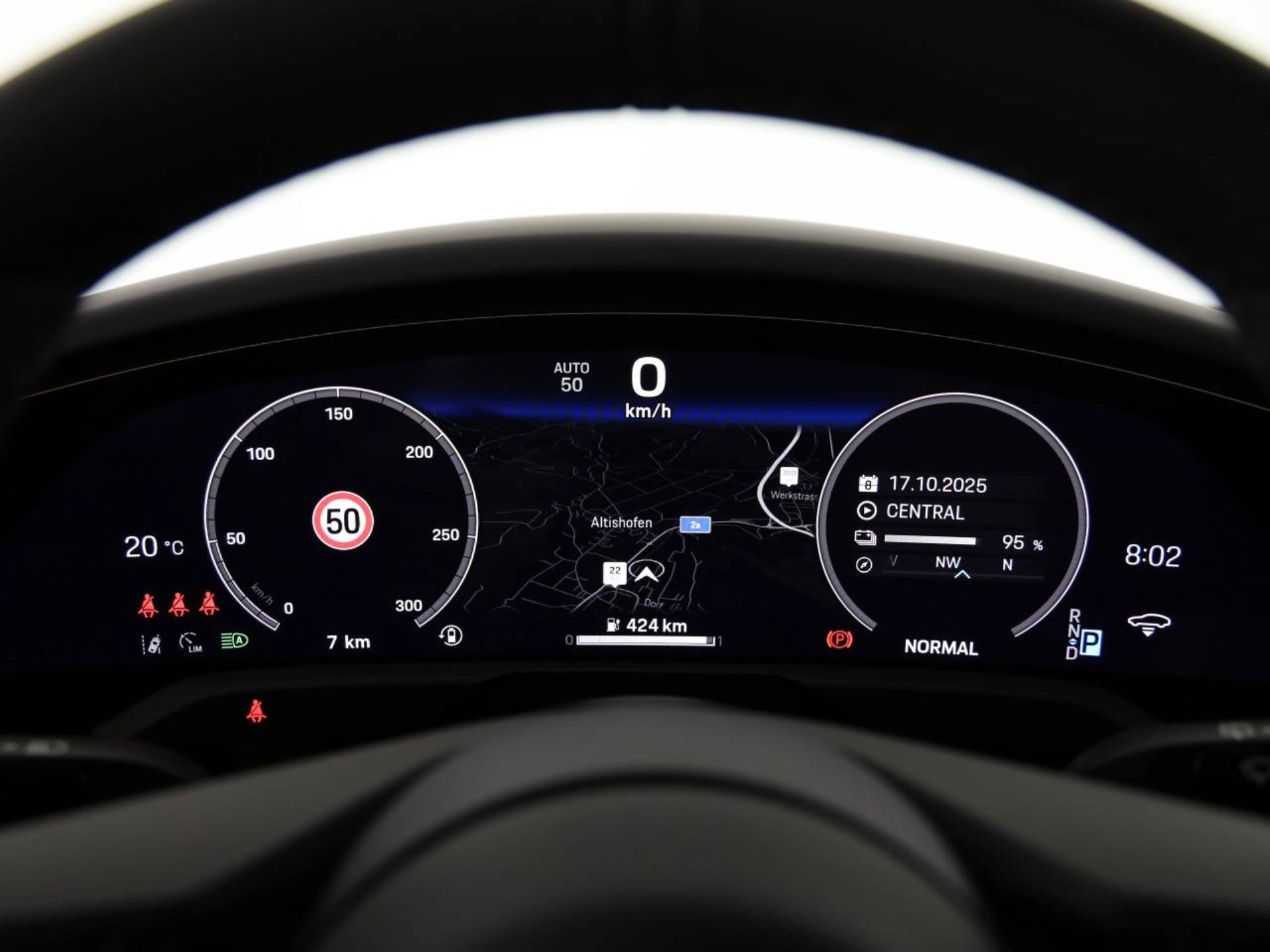 PORSCHE Taycan 4 Cross Turismo-image-12