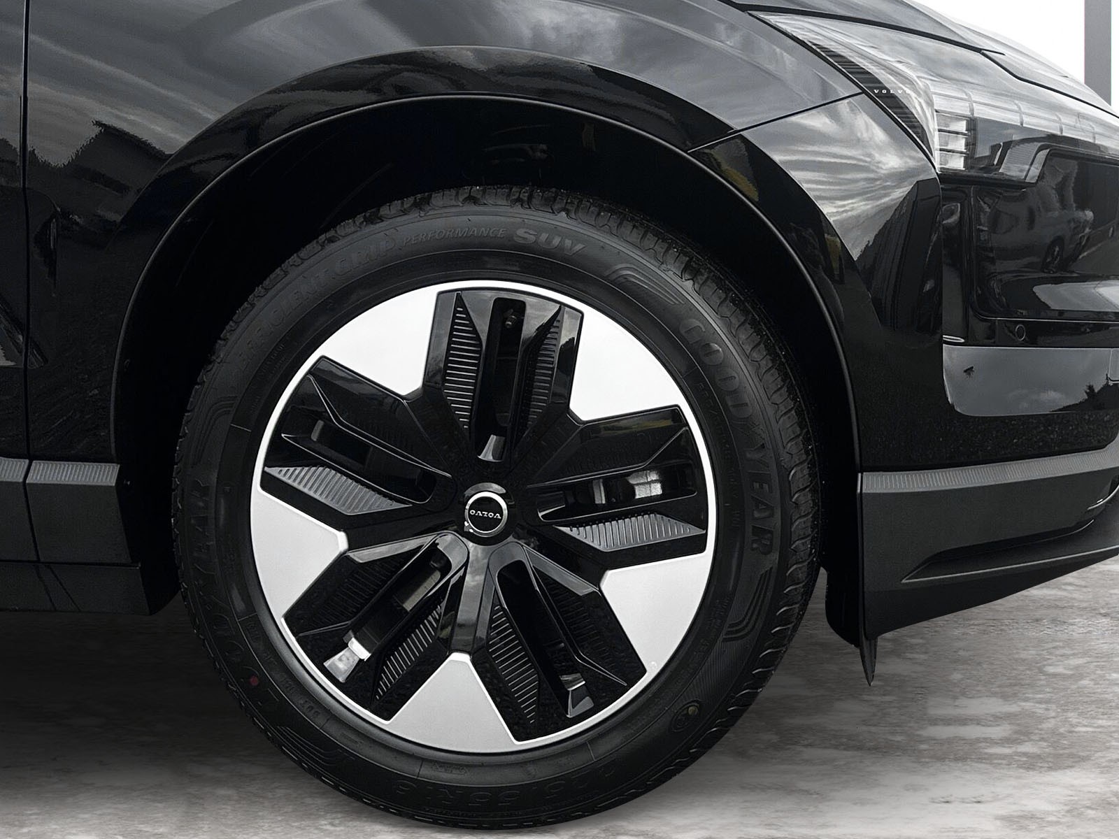 VOLVO EX30 E60 Core Xcite-image-6