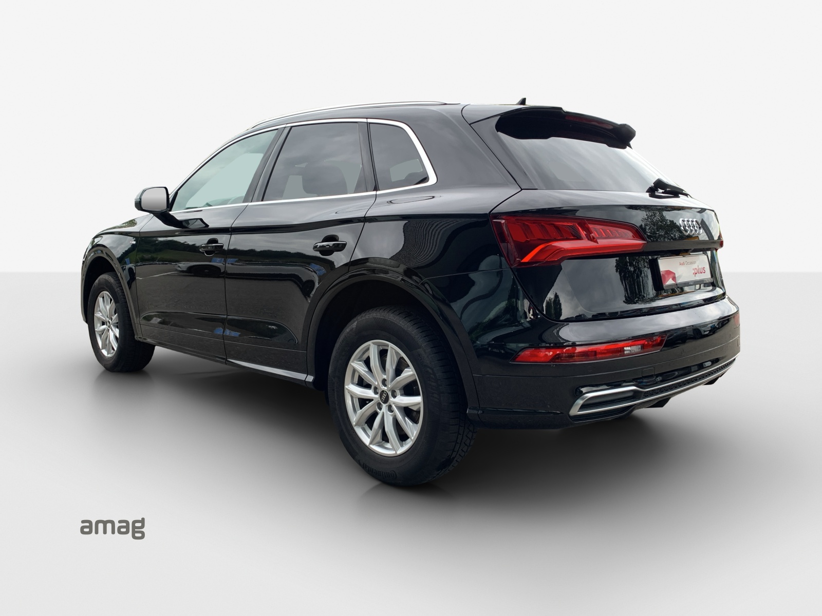 AUDI Q5 40 TDI quattro S-tronic-image-2