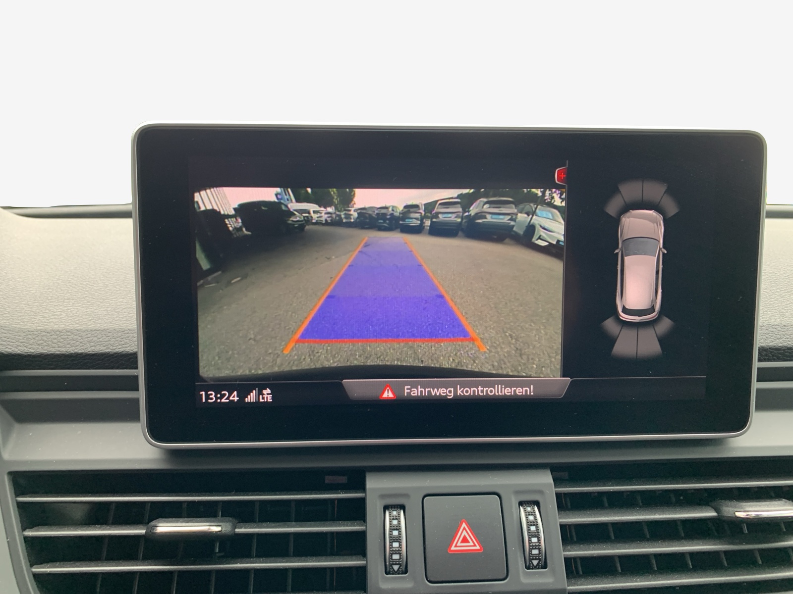 AUDI Q5 40 TDI quattro S-tronic-image-13