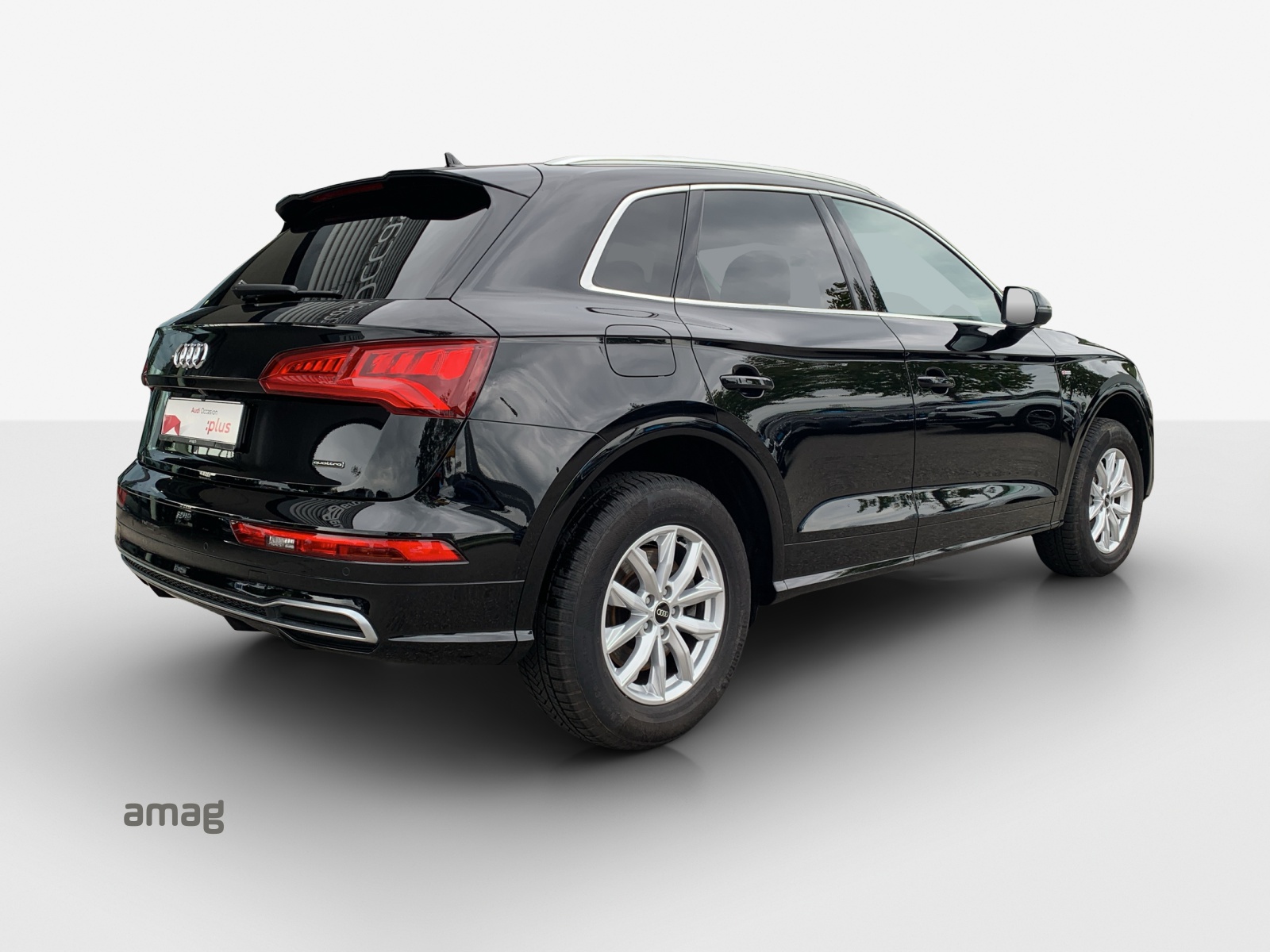 AUDI Q5 40 TDI quattro S-tronic-image-4