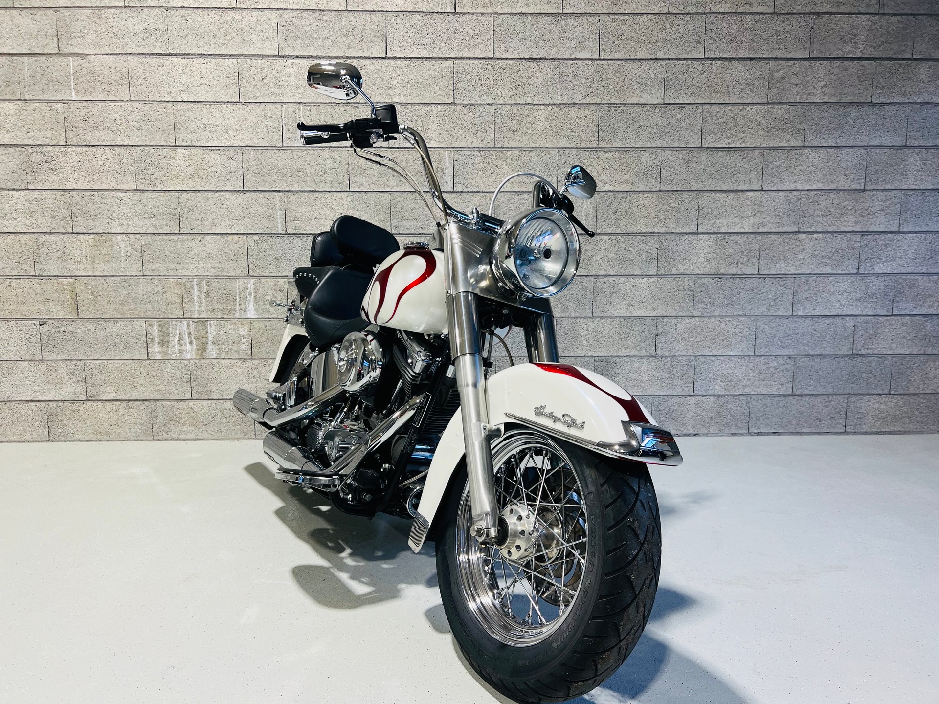 HARLEY-DAVIDSON FLSTI Softail Heritage-image-1