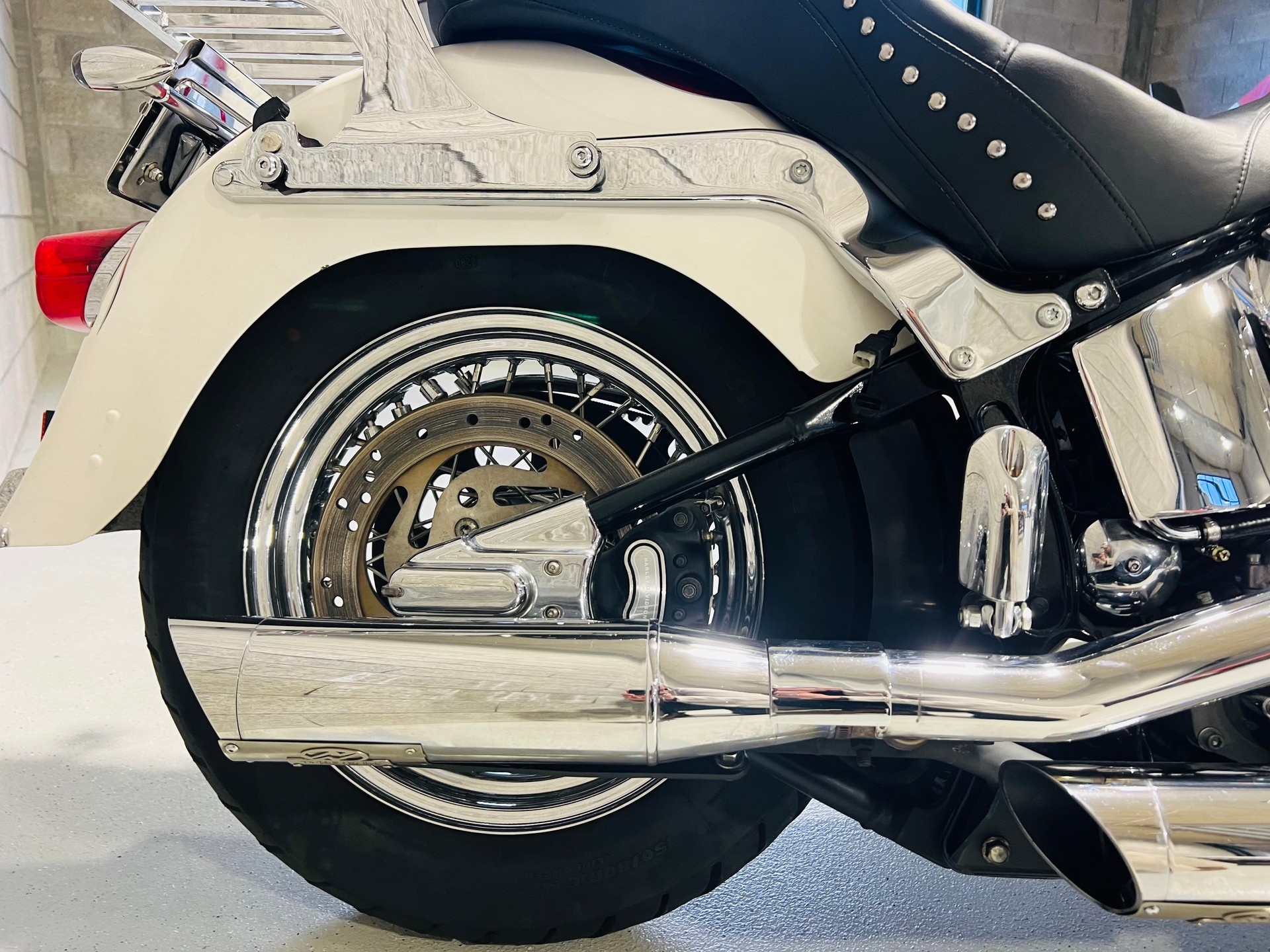 HARLEY-DAVIDSON FLSTI Softail Heritage-image-11