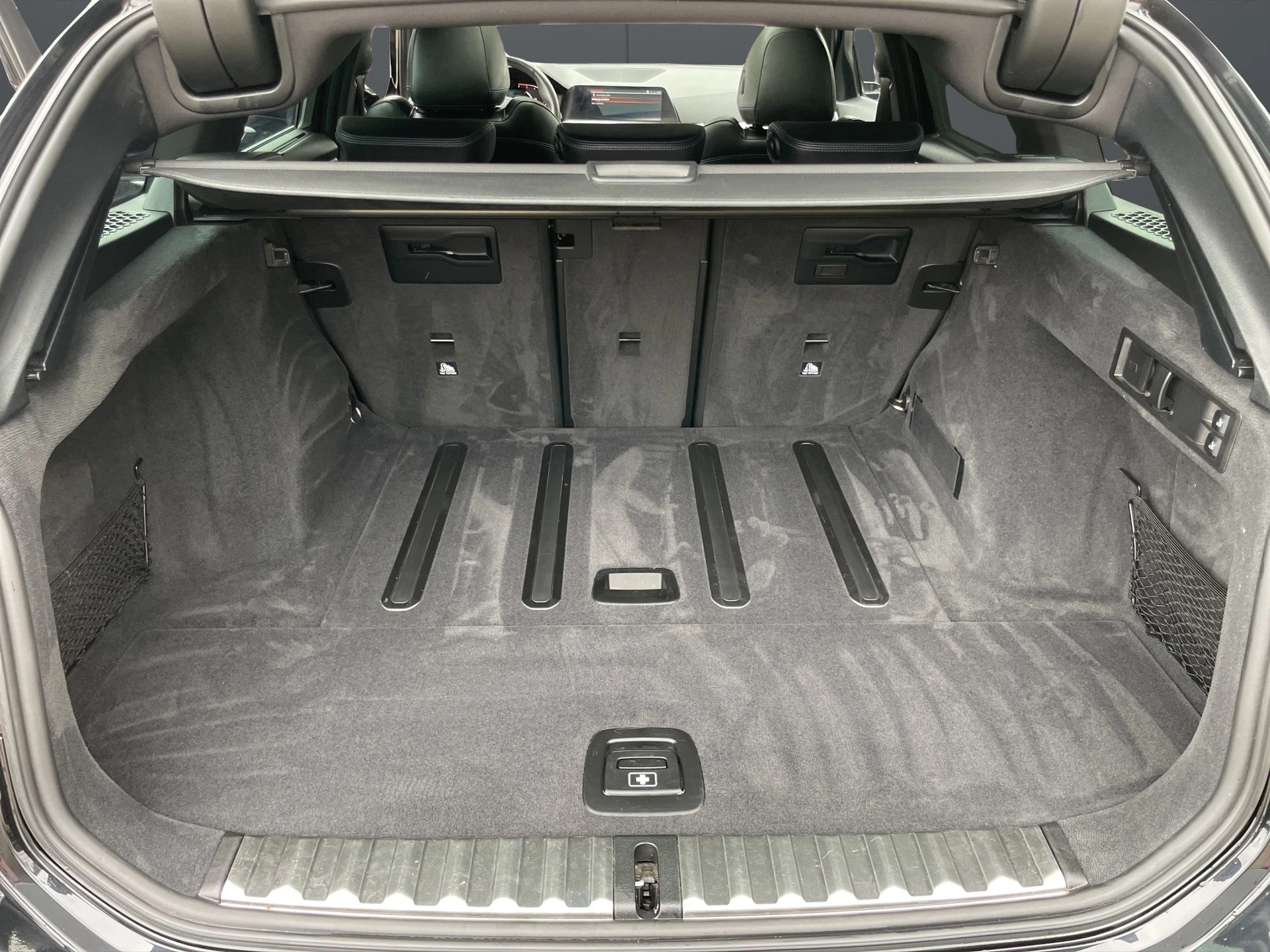 BMW 320d xDrive Touring M Sport Steptronic-image-15