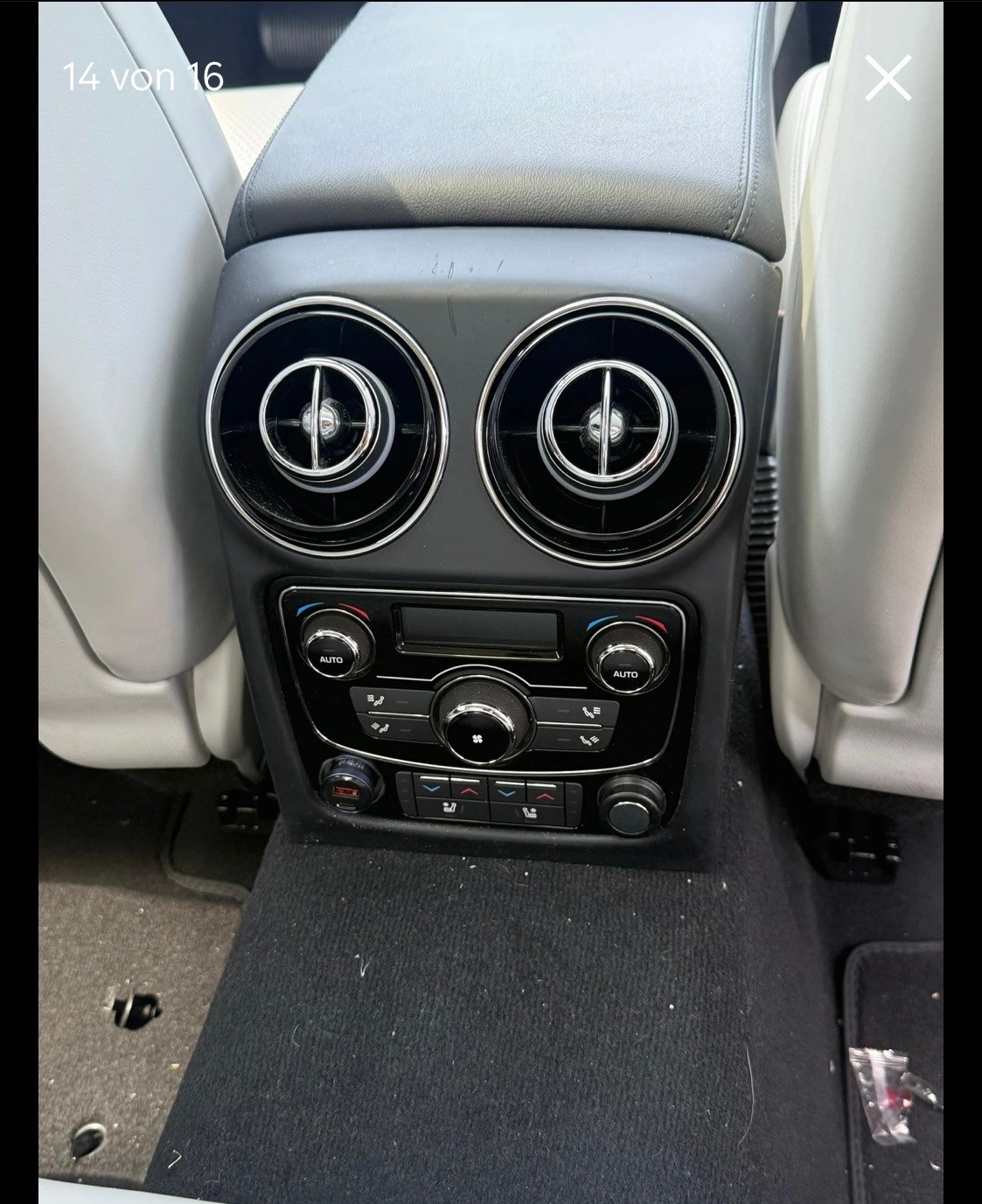 JAGUAR XJ 3.0 V6 S/C Premium Luxury Automatic AWD-image-13
