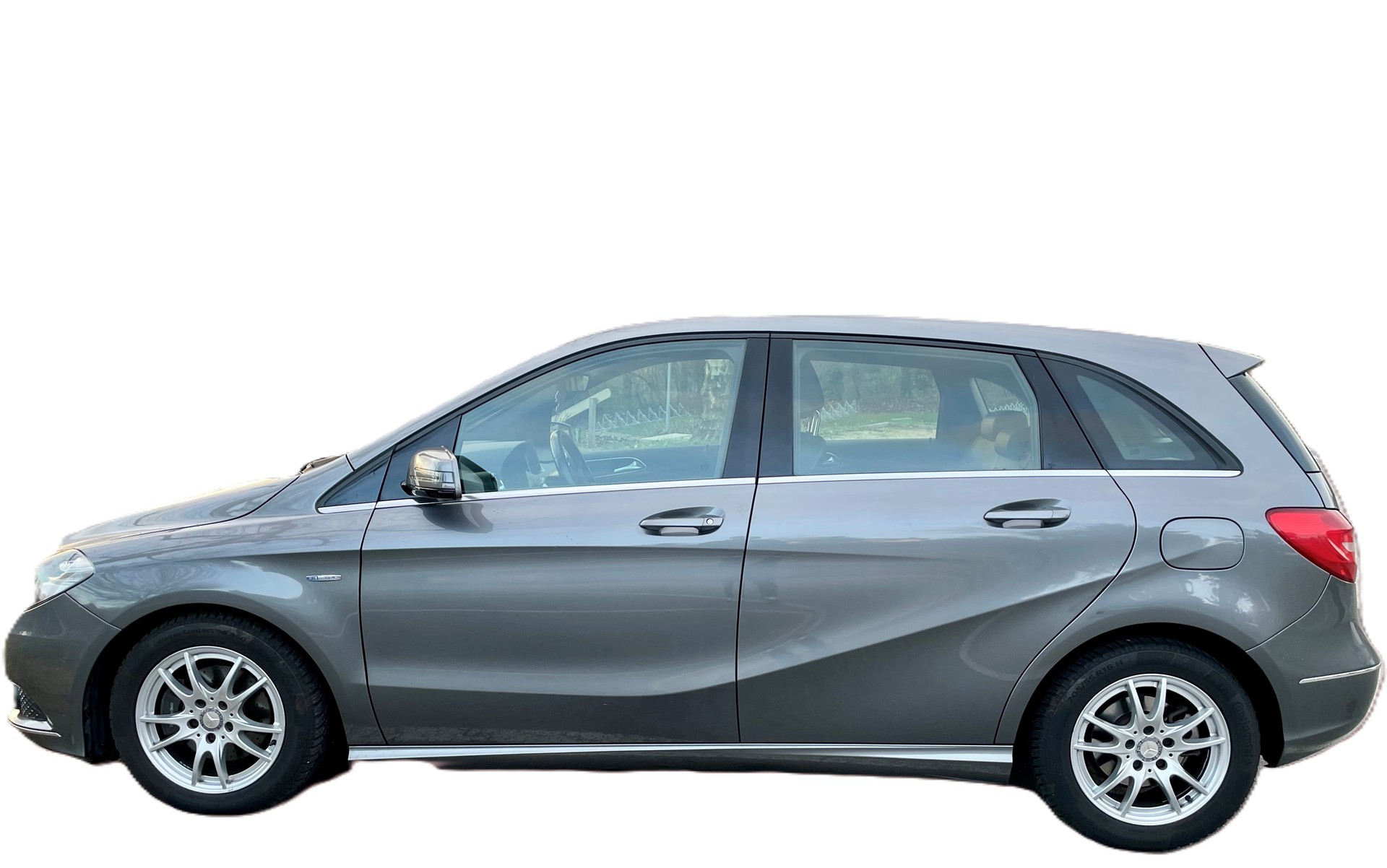 MERCEDES-BENZ B 180 Active Edition-image-7
