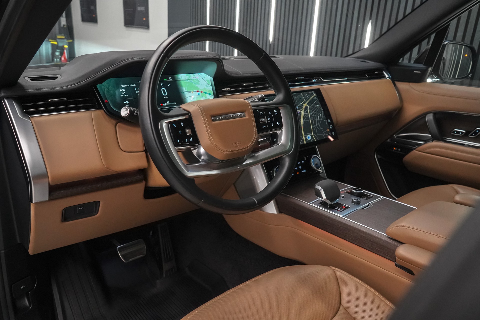 LAND ROVER Range Rover P530 4.4 V8 HSE Automatic-image-13