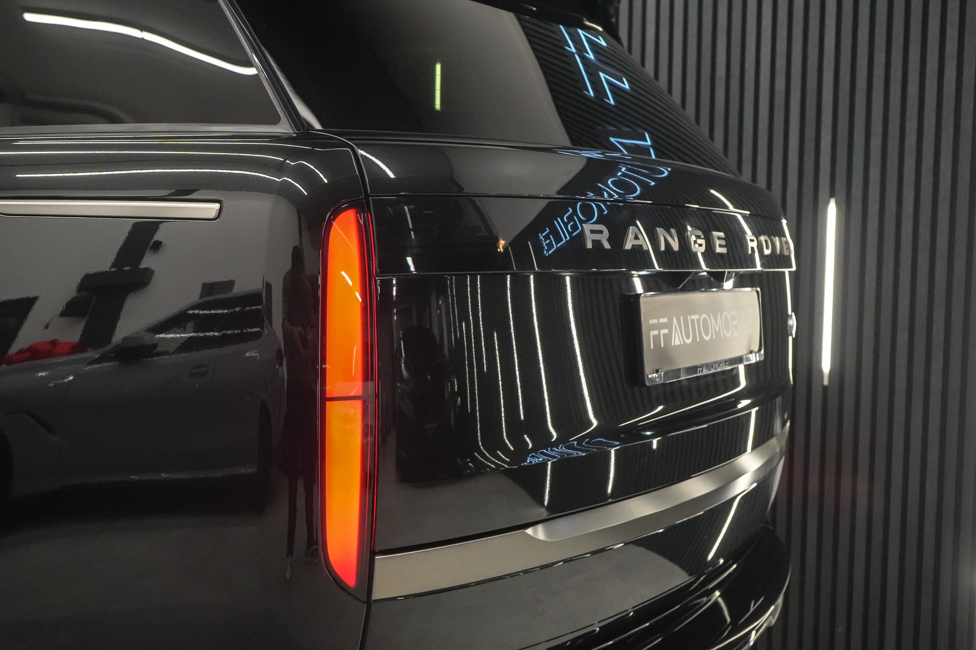 LAND ROVER Range Rover P530 4.4 V8 HSE Automatic-image-11