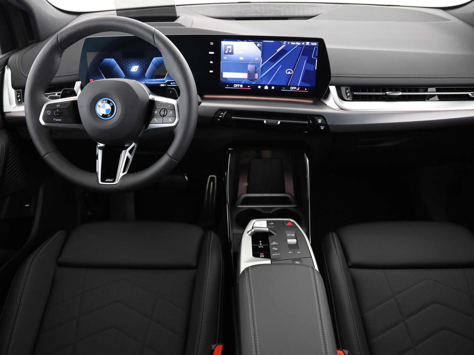 BMW 230e xDrive paddles Active Tourer-image-4