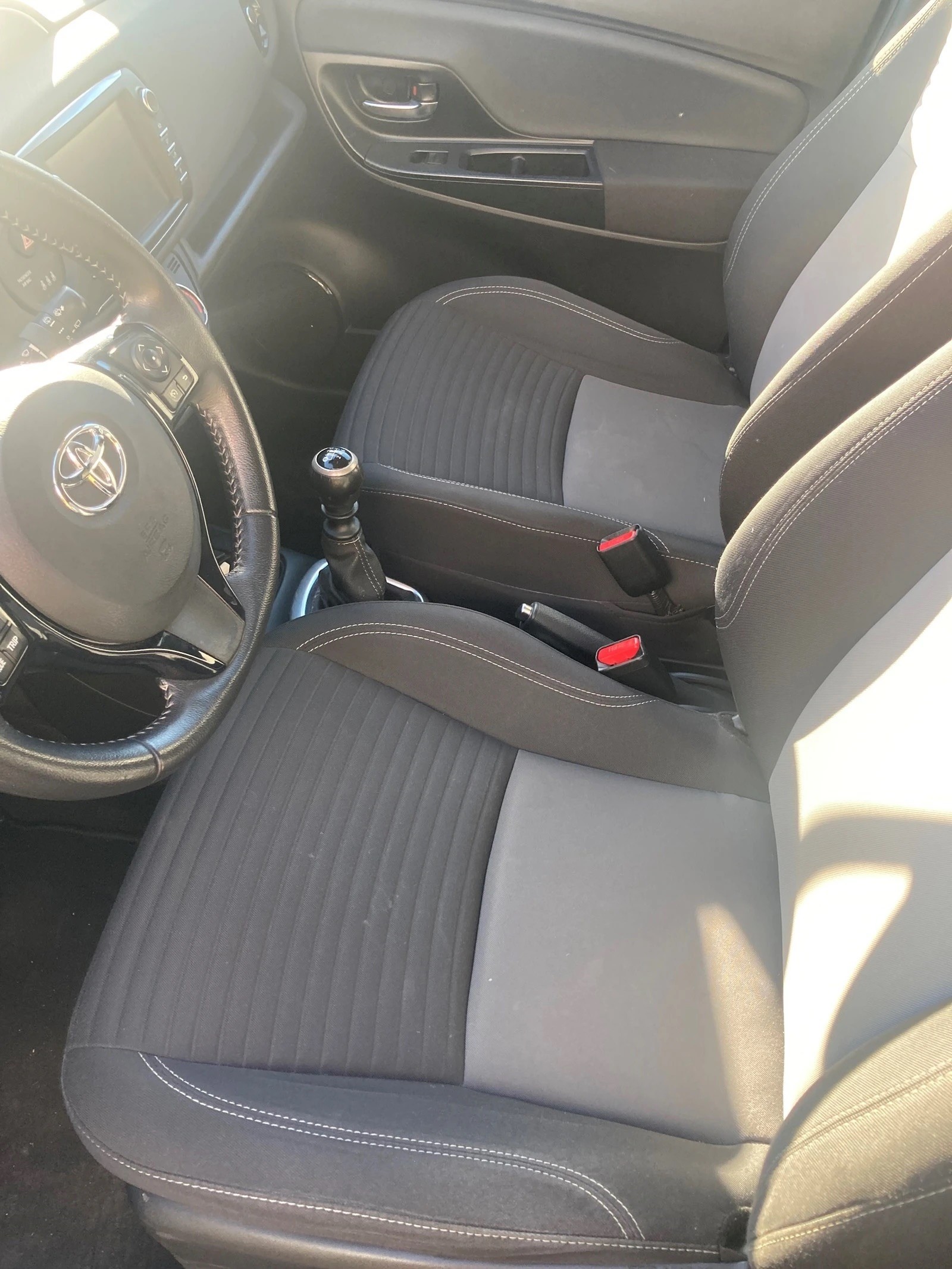 TOYOTA Yaris 1.5 Comfort-image-8