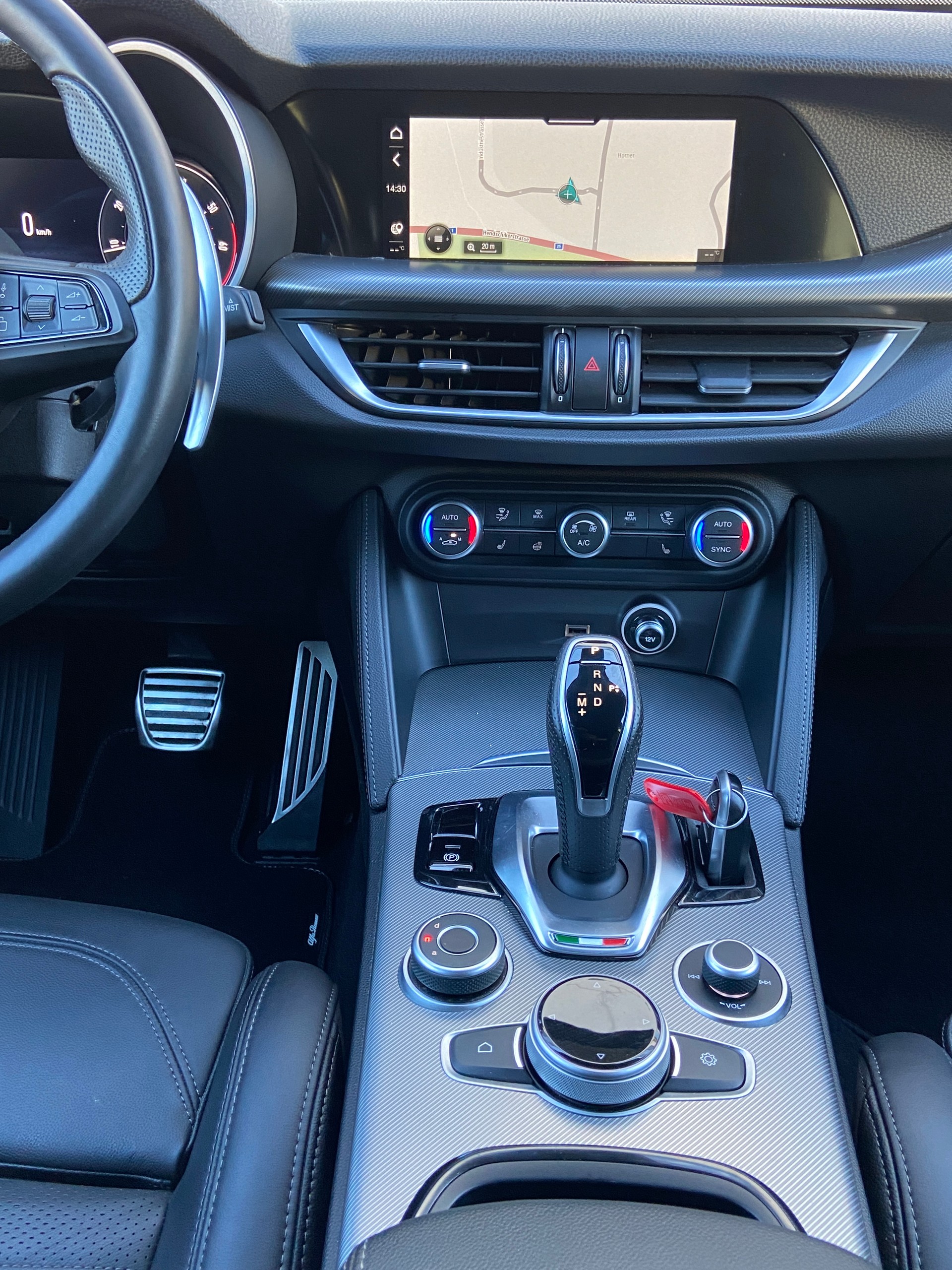 ALFA ROMEO Stelvio 2.0 Veloce Q4 AT8-image-13