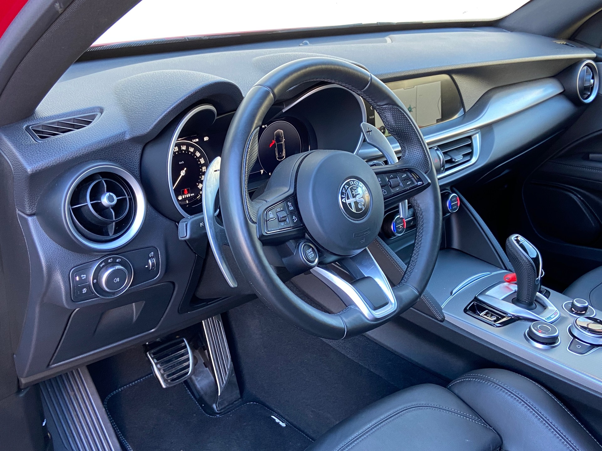 ALFA ROMEO Stelvio 2.0 Veloce Q4 AT8-image-4