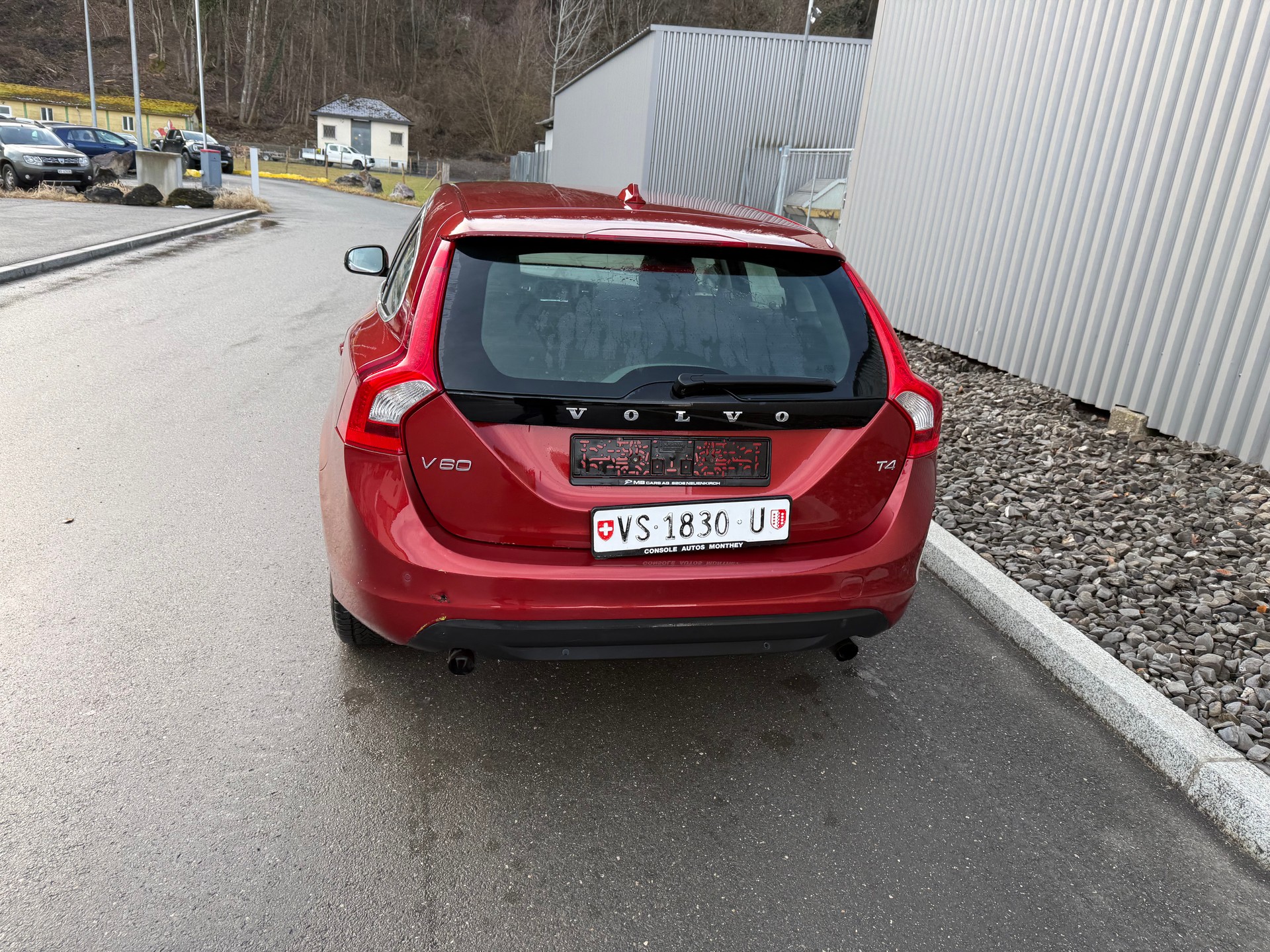 VOLVO V60 T4 Momentum PROBLÈME 2 EME BOITE VITESSE-image-3