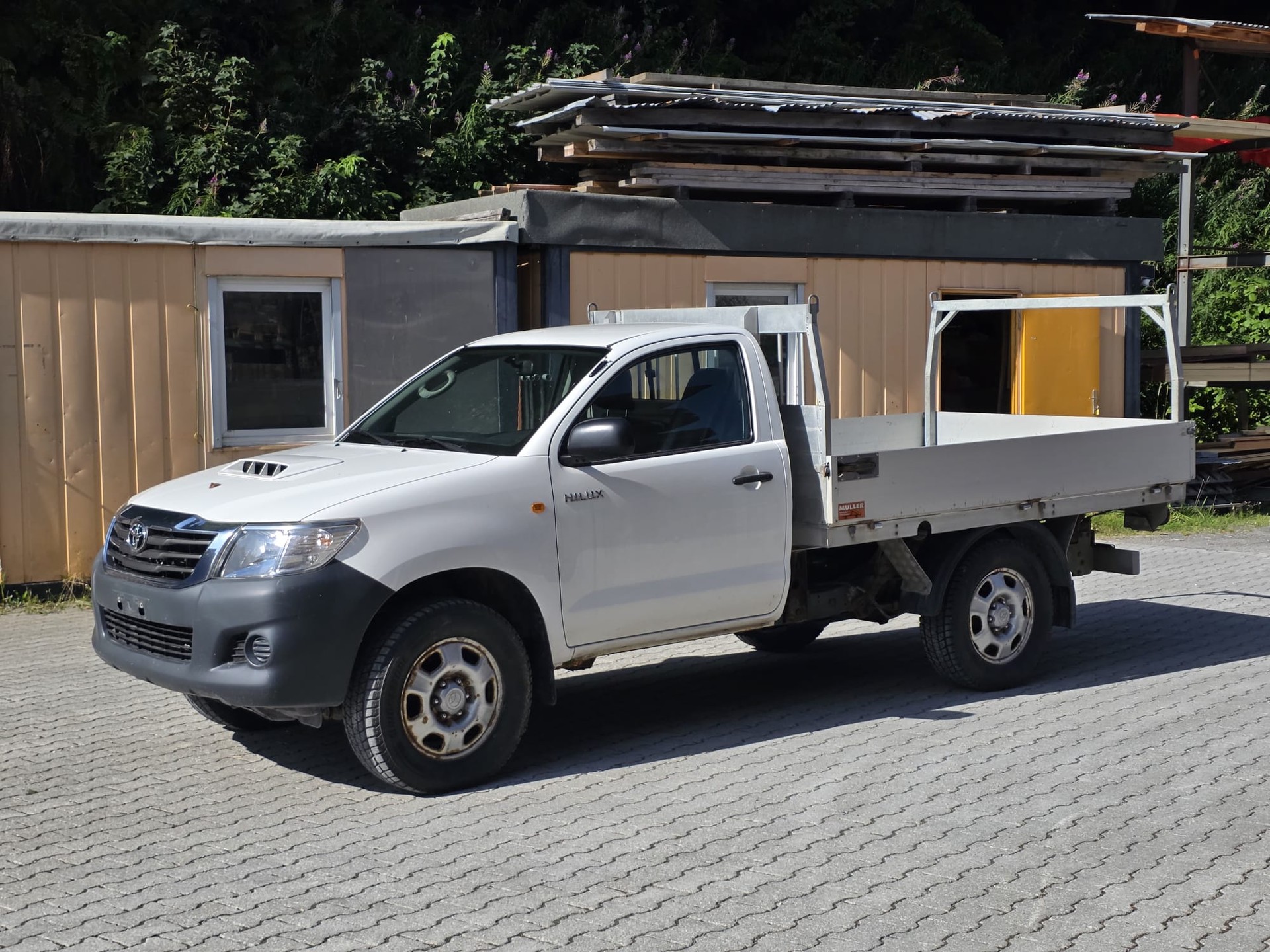 TOYOTA Hilux 2.5D 4WD Single Cab Luna-image-0