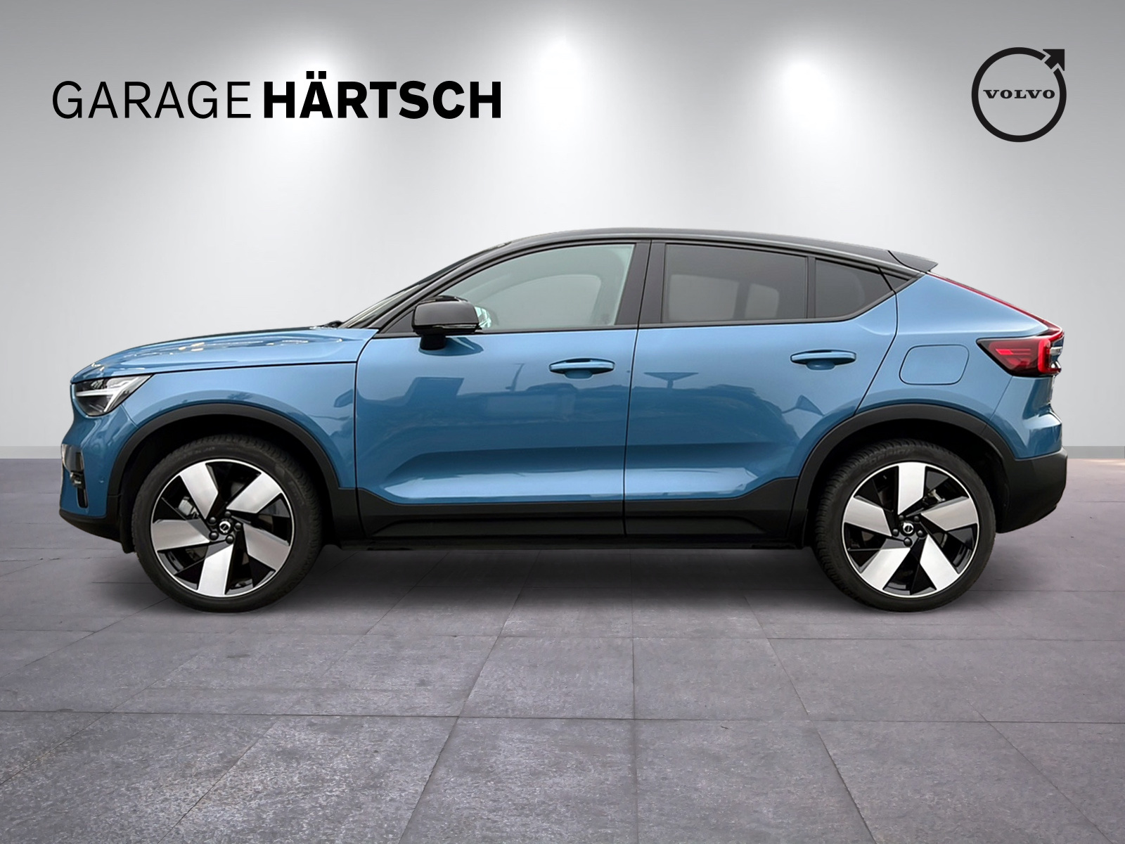 VOLVO C40 P8 Twin Recharge AWD-image-1